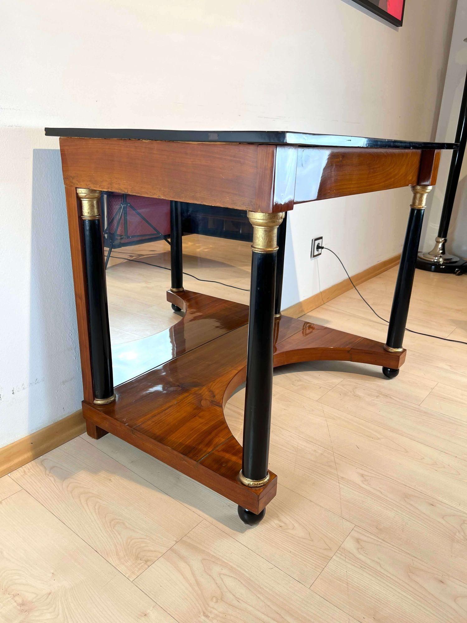 Biedermeier Console Table, Cherry Wood, Full Columns, South Germany circa 1820 In Good Condition For Sale In Regensburg, DE