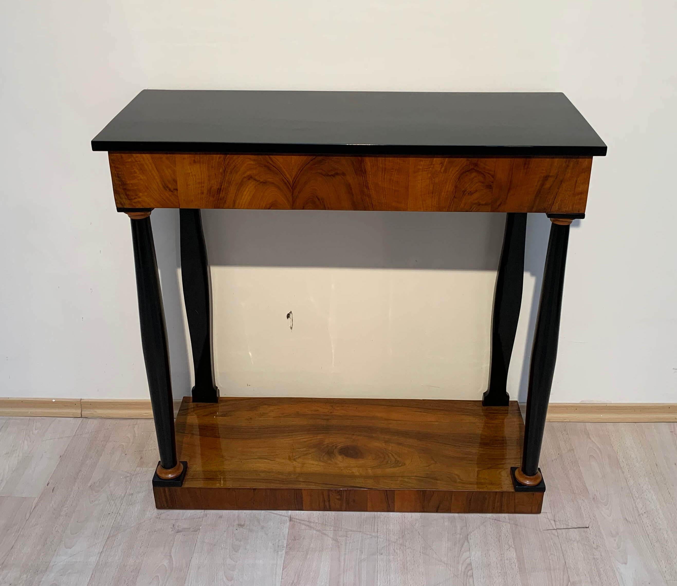 Early 19th Century Biedermeier Console Table, Walnut Veneer, Ebonized, South Germany, circa 1820