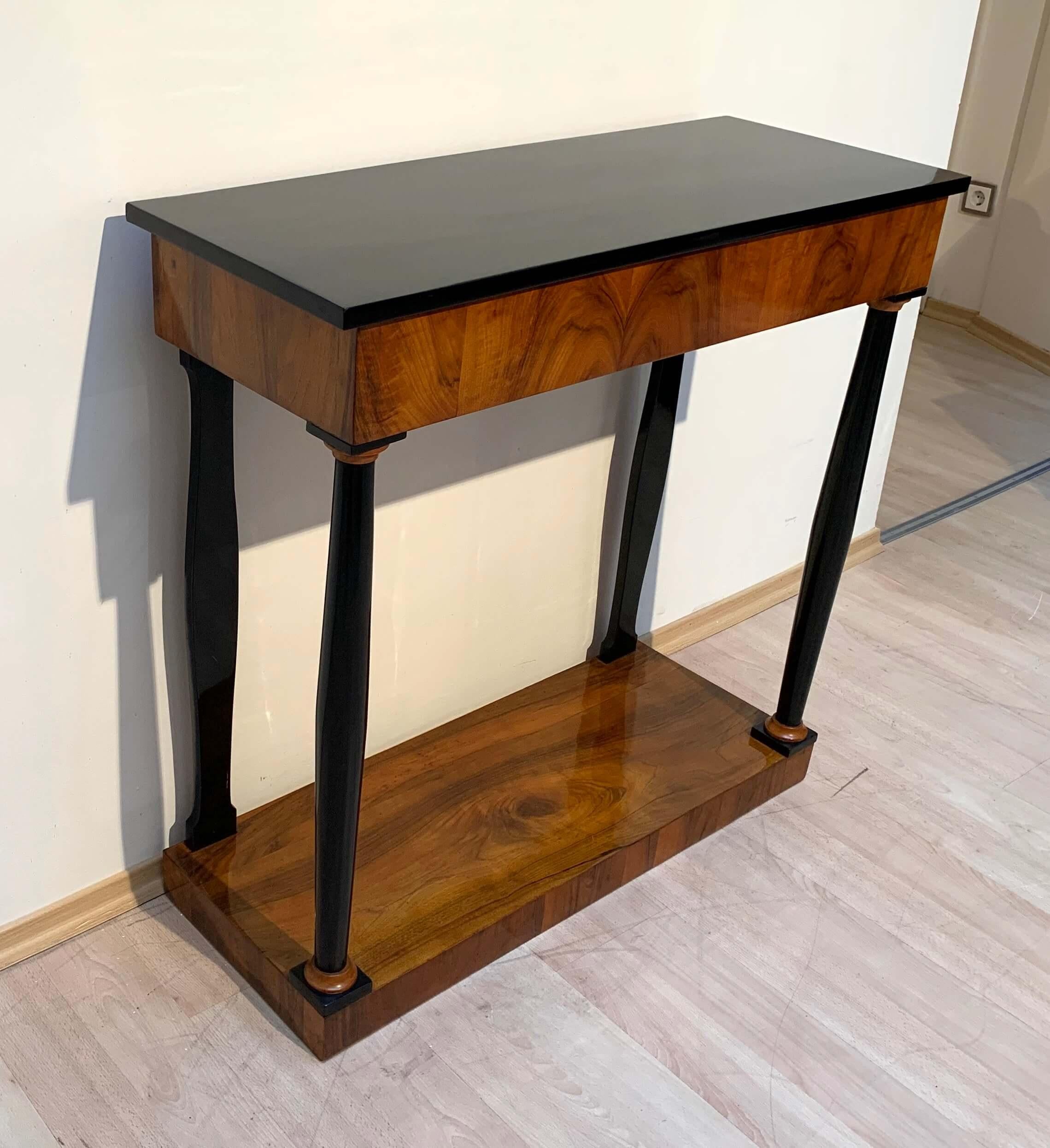 Biedermeier Console Table, Walnut Veneer, Ebonized, South Germany, circa 1820 For Sale 8