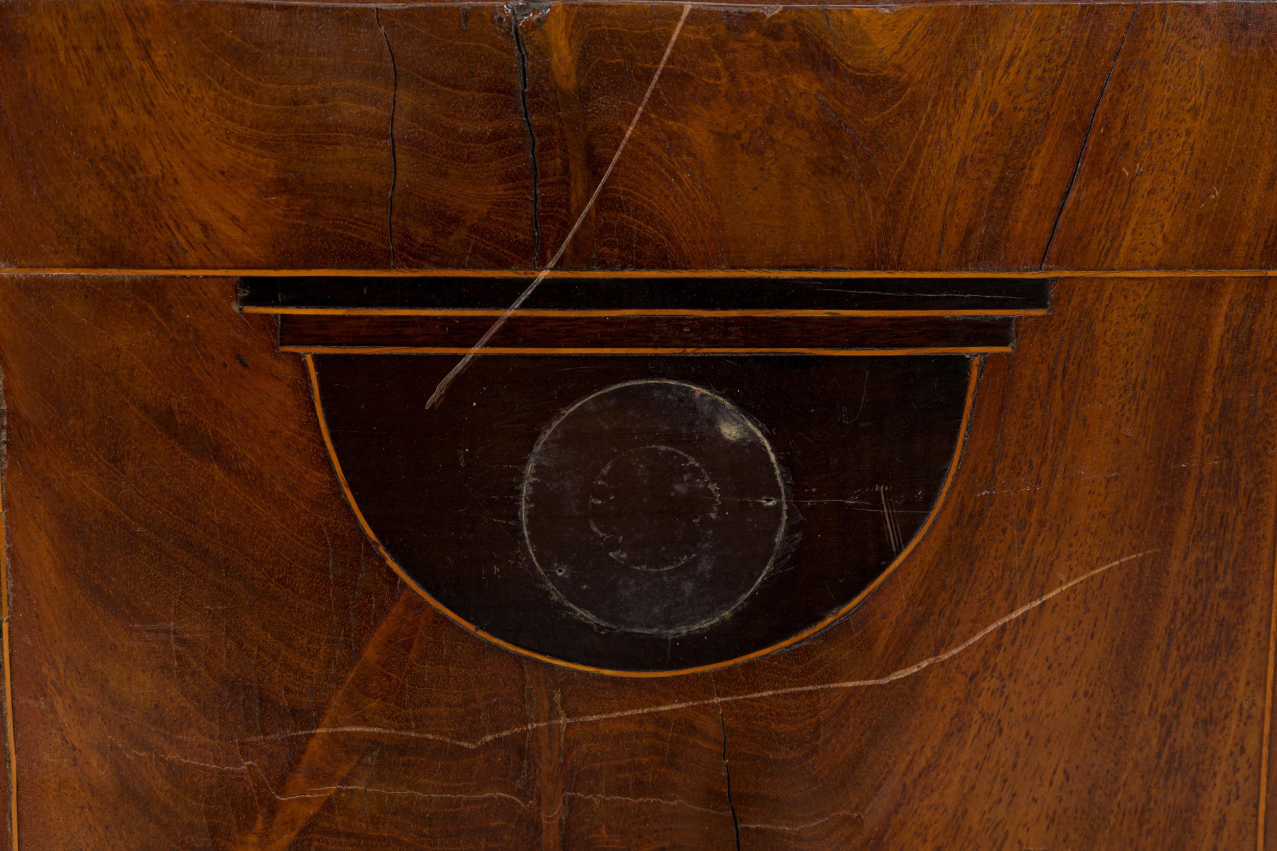 Incrusté Miroir mural continental Biedermeier en vente