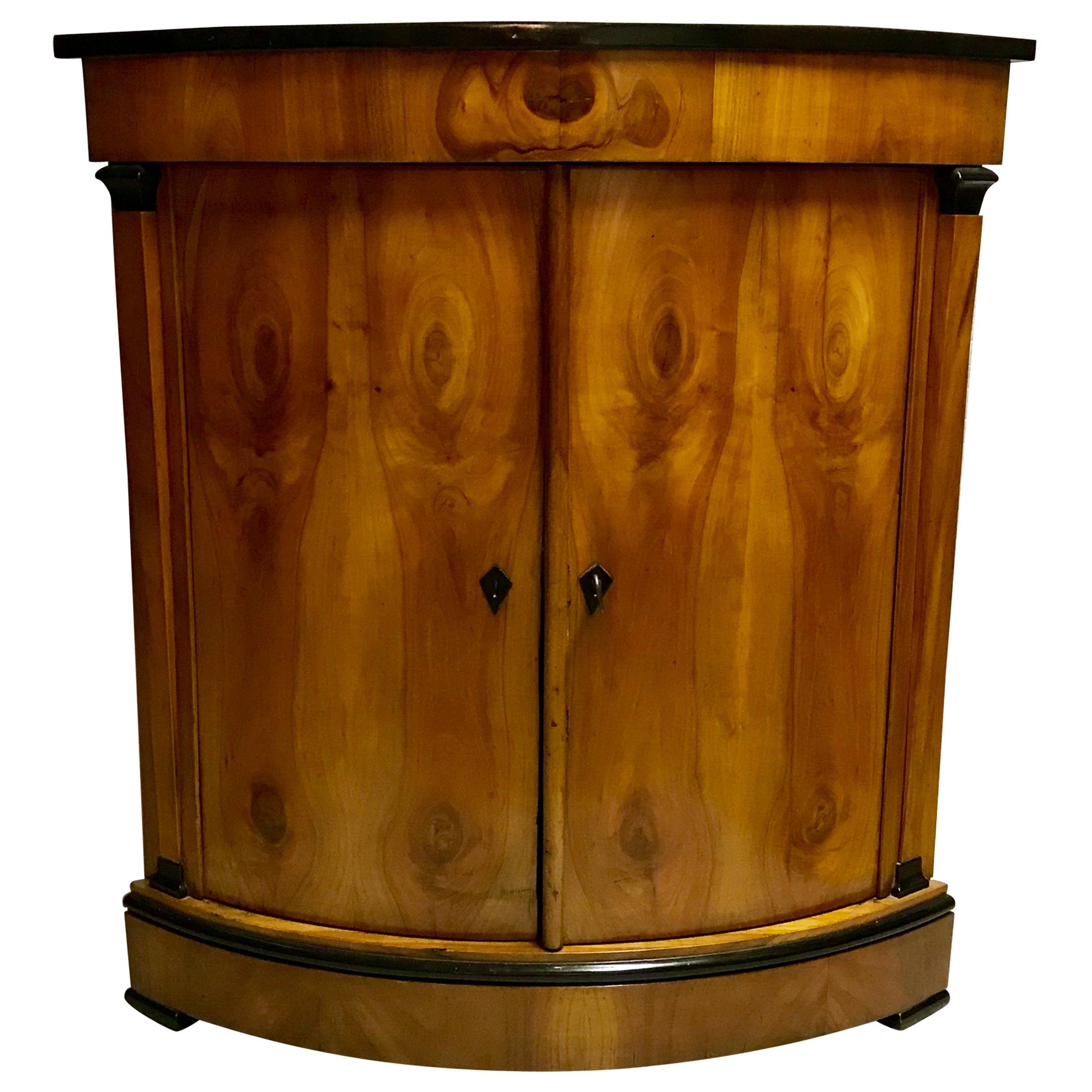 Biedermeier Corner Cabinet, Munich, 1810-1820