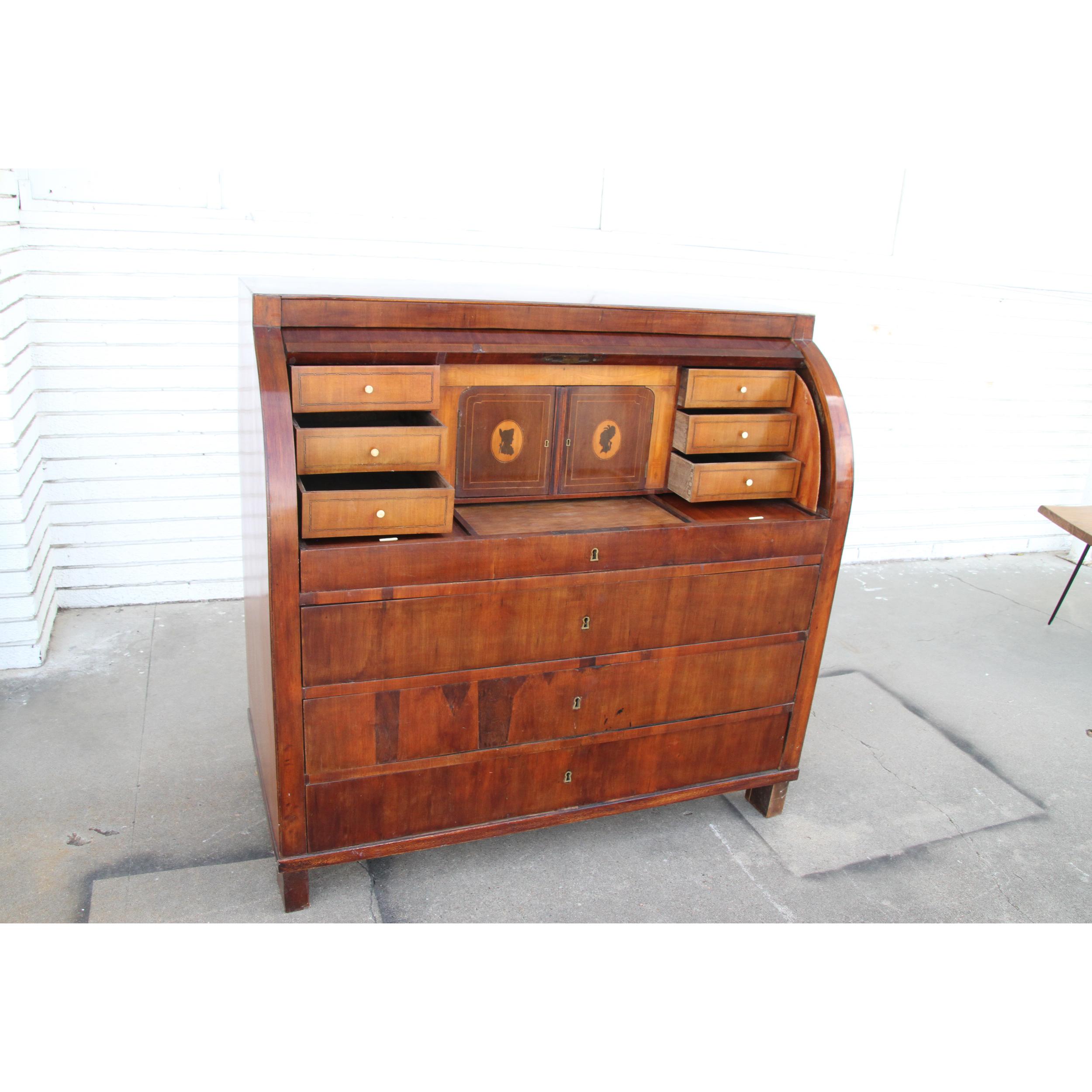Scrivania Roll Top a cilindro Biedermeier con cassetti in vendita 4