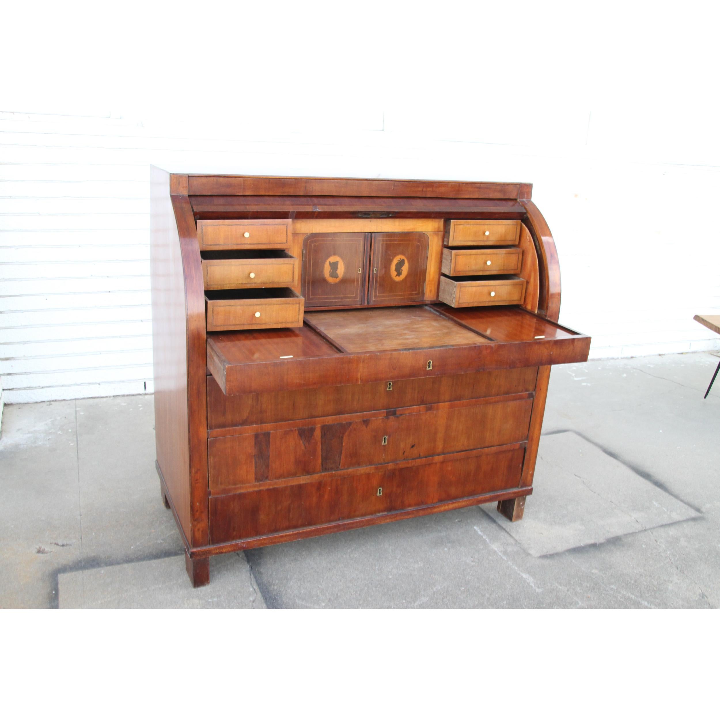 Scrivania Roll Top a cilindro Biedermeier con cassetti in vendita 5