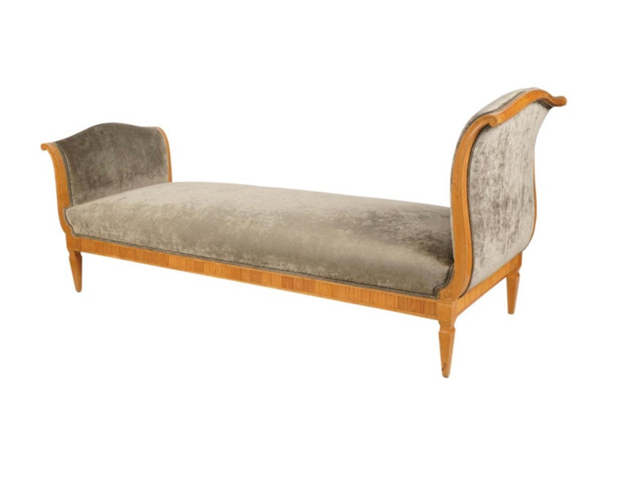This is a superb example of the neoclassical daybed or recamier that dates to the Swedish Biedermeier Period. The recamier is in overall very good condition. It is upholstered in a neutral deep sage silk blend velvet, although not new, the