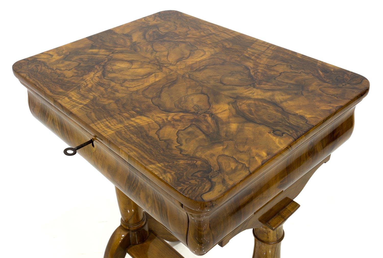 Biedermeier Decorative Thread Table, Germany, circa 1830 In Good Condition For Sale In Wrocław, Poland