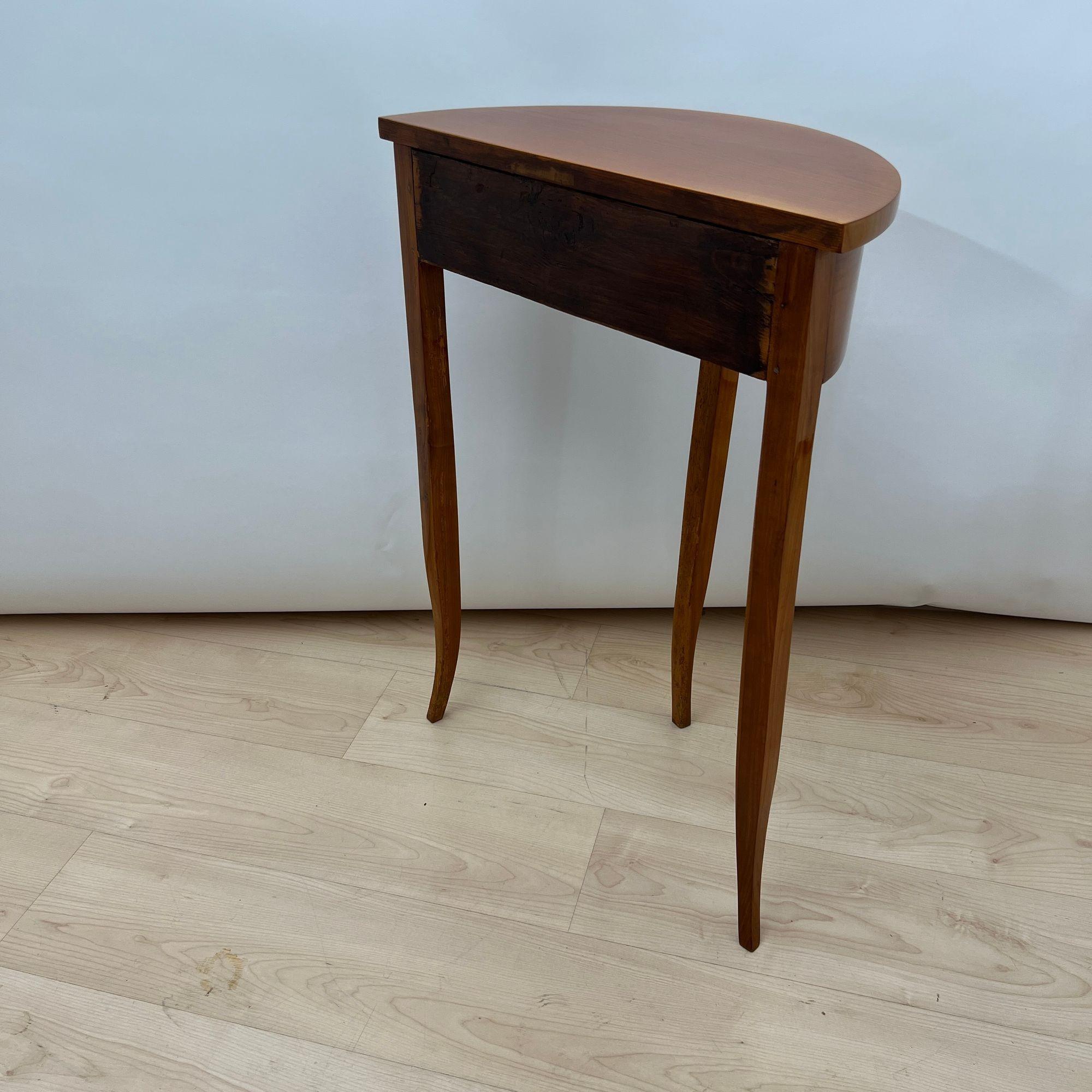 Biedermeier Demi-Lune Console Table, Cherry Wood, South Germany circa 1820 For Sale 5
