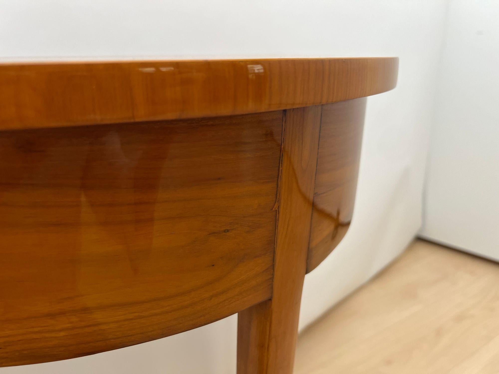 Biedermeier Demi-Lune Console Table, Cherry Wood, South Germany circa 1820 In Good Condition For Sale In Regensburg, DE