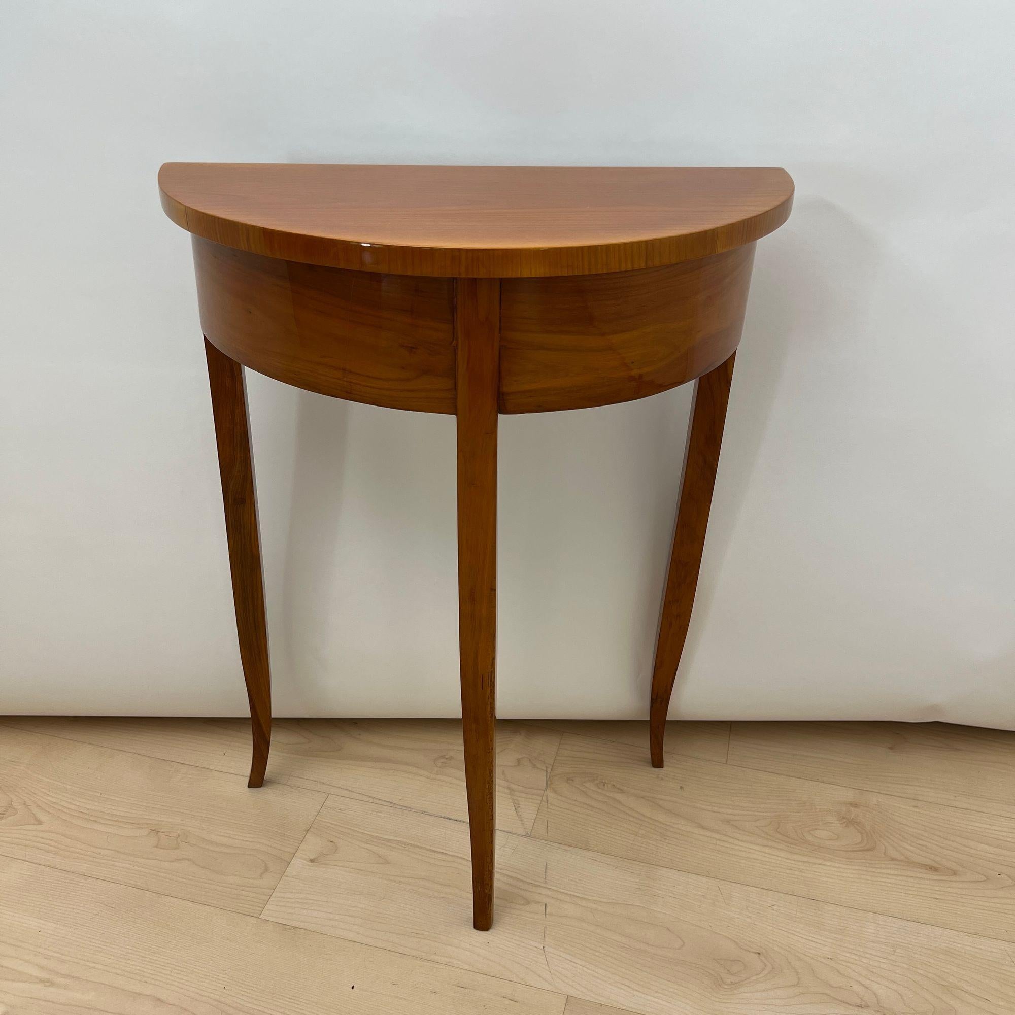 Biedermeier Demi-Lune Console Table, Cherry Wood, South Germany circa 1820 For Sale 2