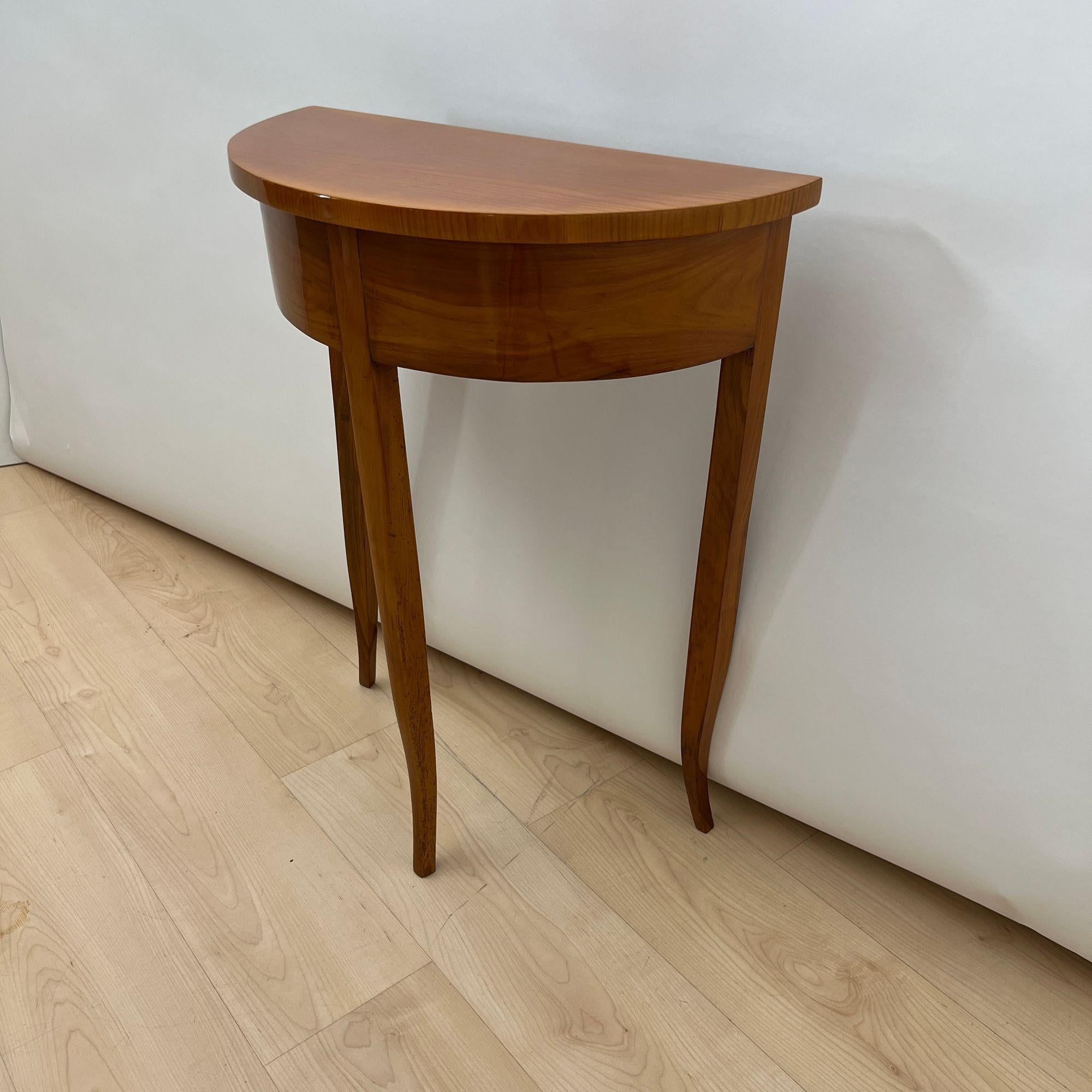 Biedermeier Demi-Lune Console Table, Cherry Wood, South Germany circa 1820 For Sale 3
