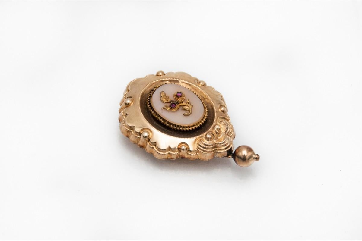 Biedermeier demi-parure: bracelet, brooch, earrings in original case, circa 1850 For Sale 8