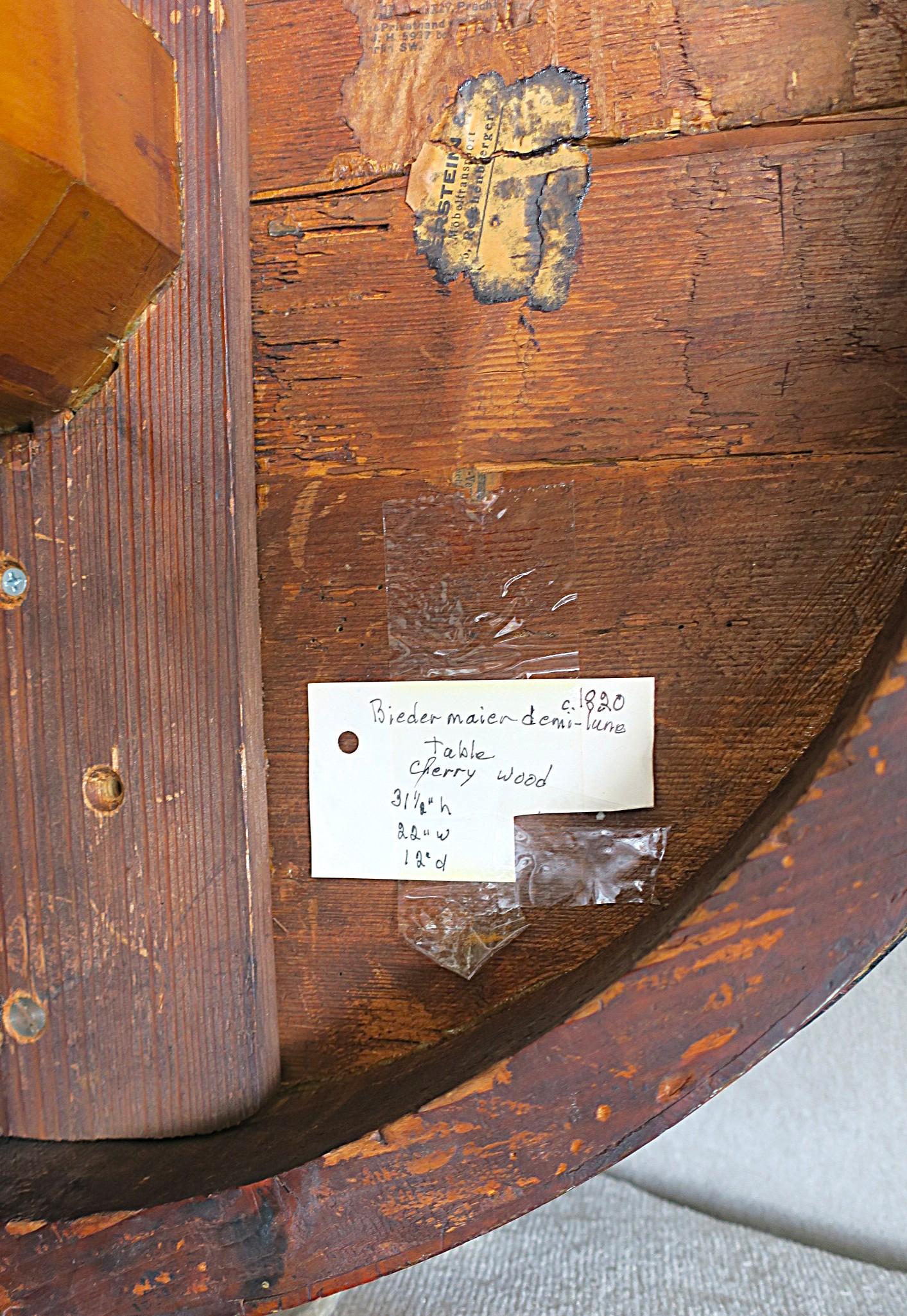 Tavolo consolle Biedermeier Demilune, circa inizio XIX secolo in vendita 8