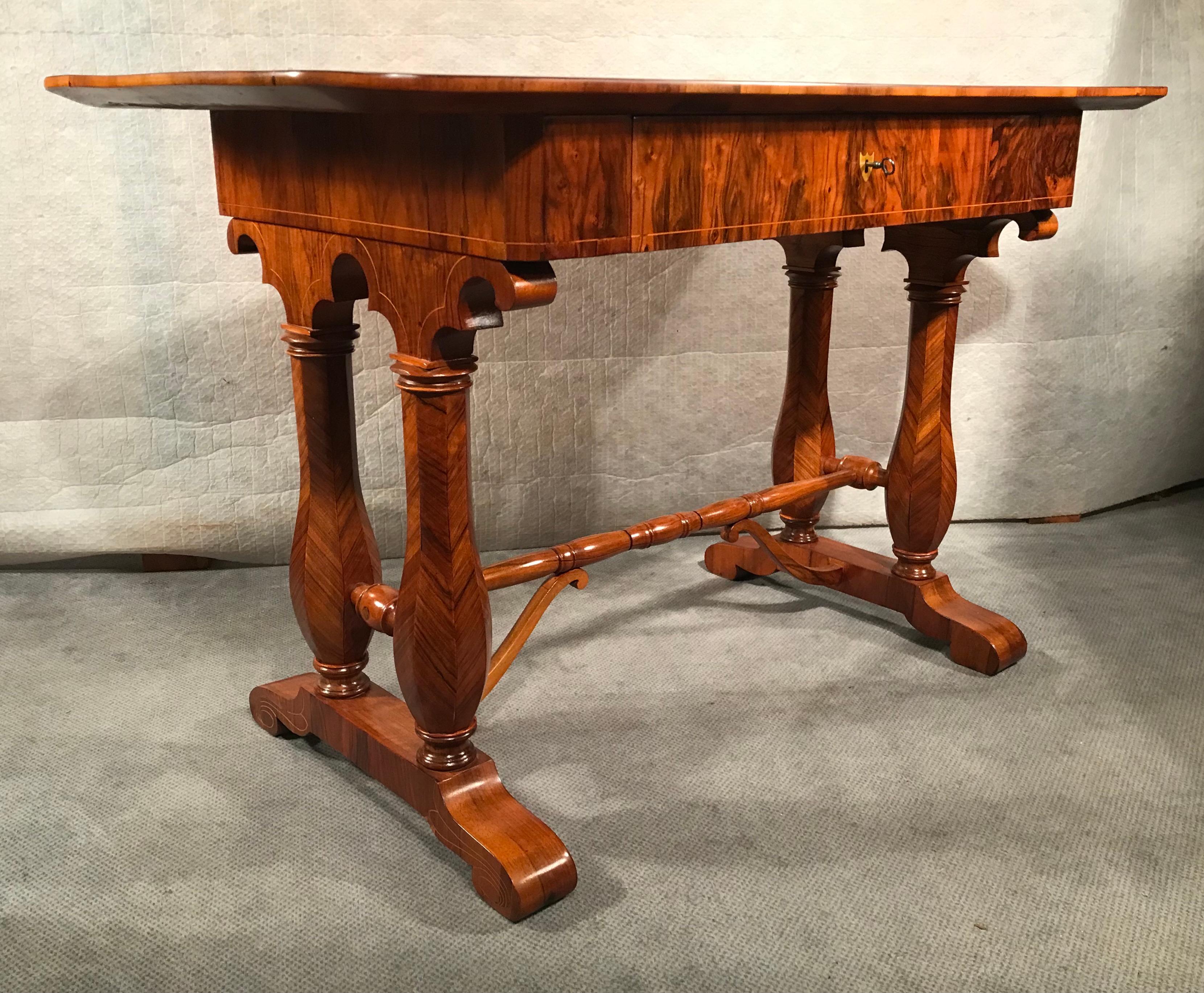 Biedermeier Desk, Vienna 1810-1820, Style of Josef Danhauser In Good Condition For Sale In Belmont, MA