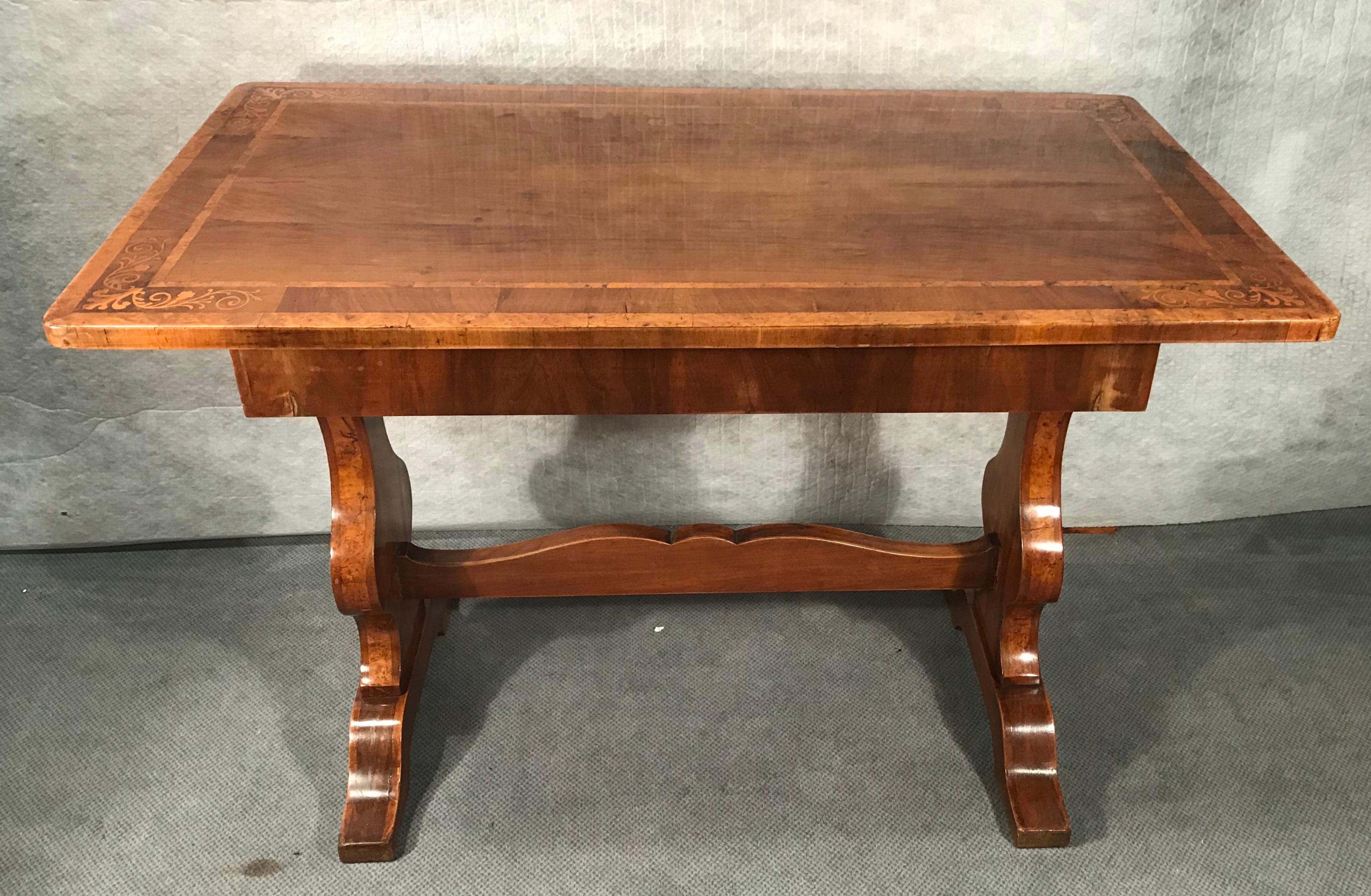 Austrian Biedermeier Desk, Walnut Veneer, Vienna, 1820-1830 For Sale