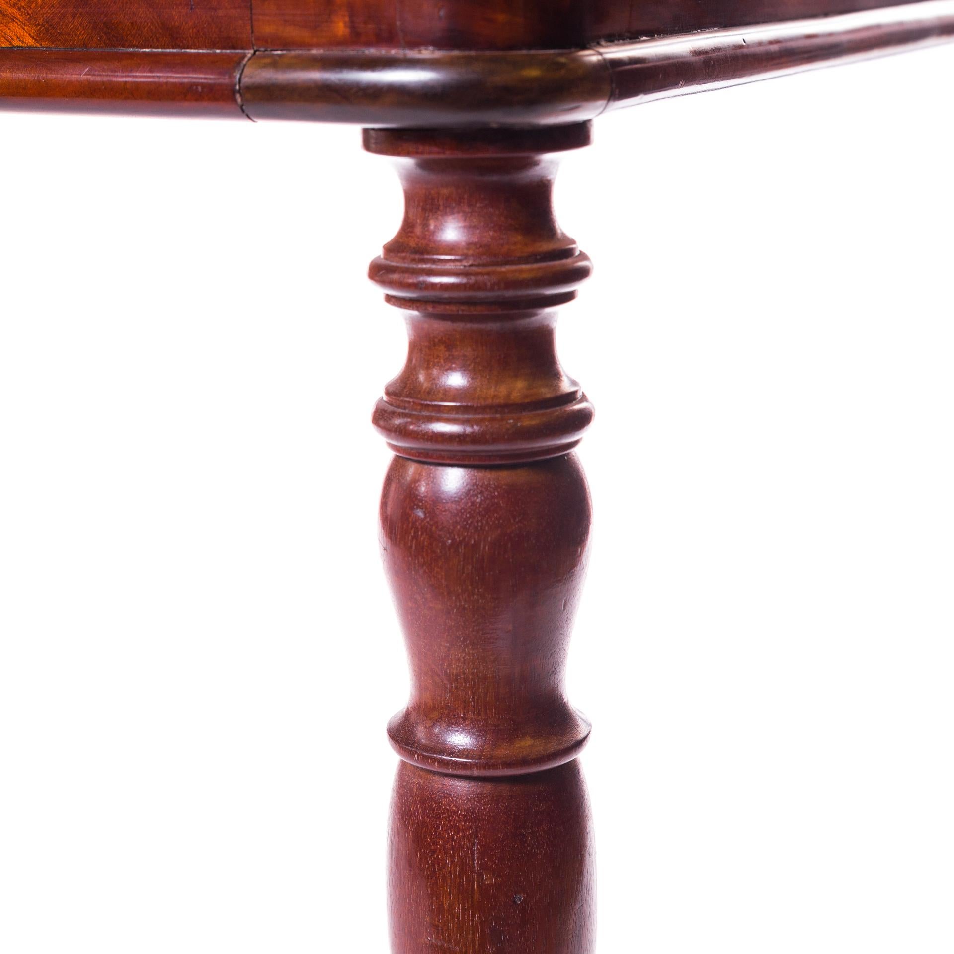 Biedermeier Desk with Extension, Polished Mahogany, Dark, Wooden, circa 1840 For Sale 15
