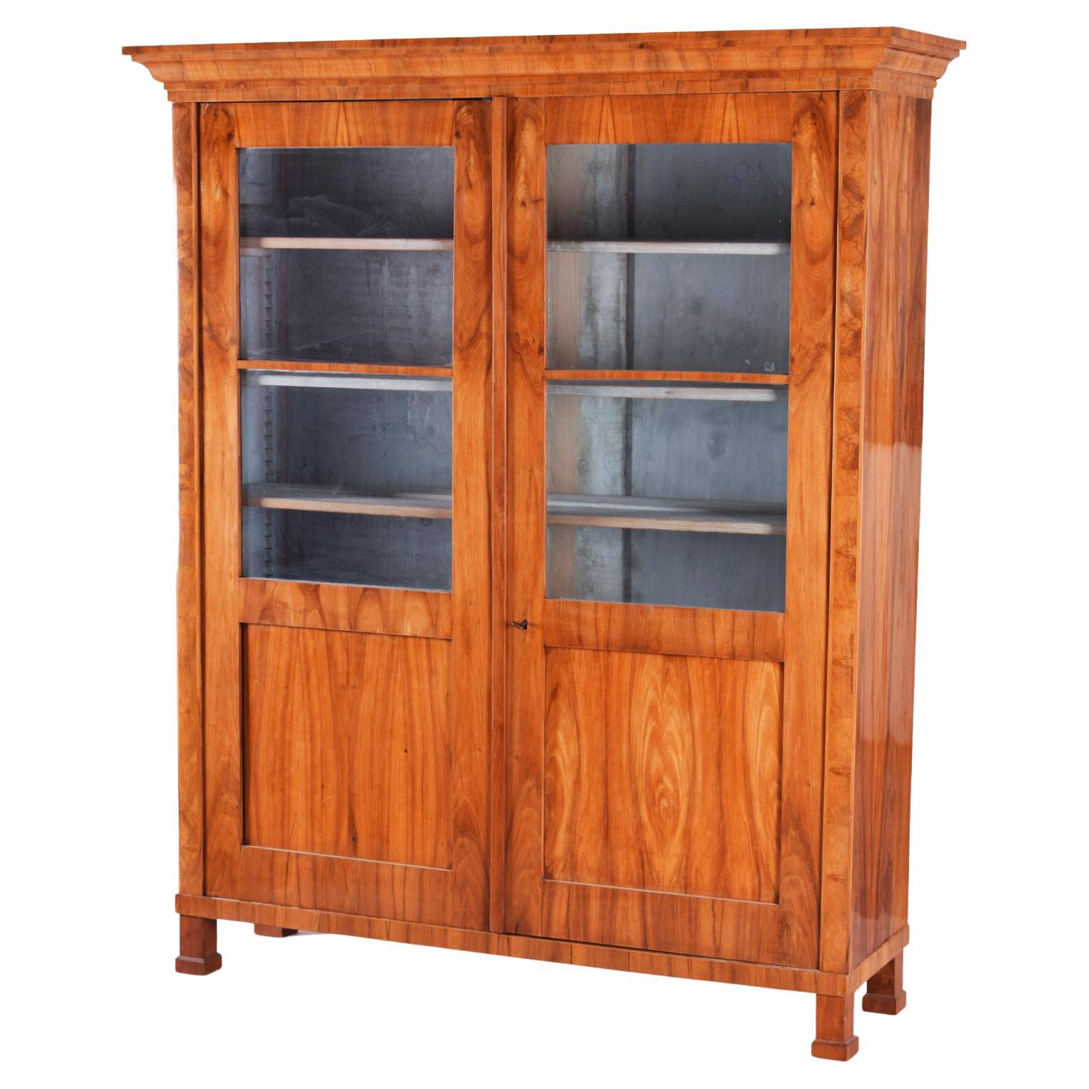 Biedermeier Display Cabinet Made in 1830s Germany, Fully Restored Walnut For Sale