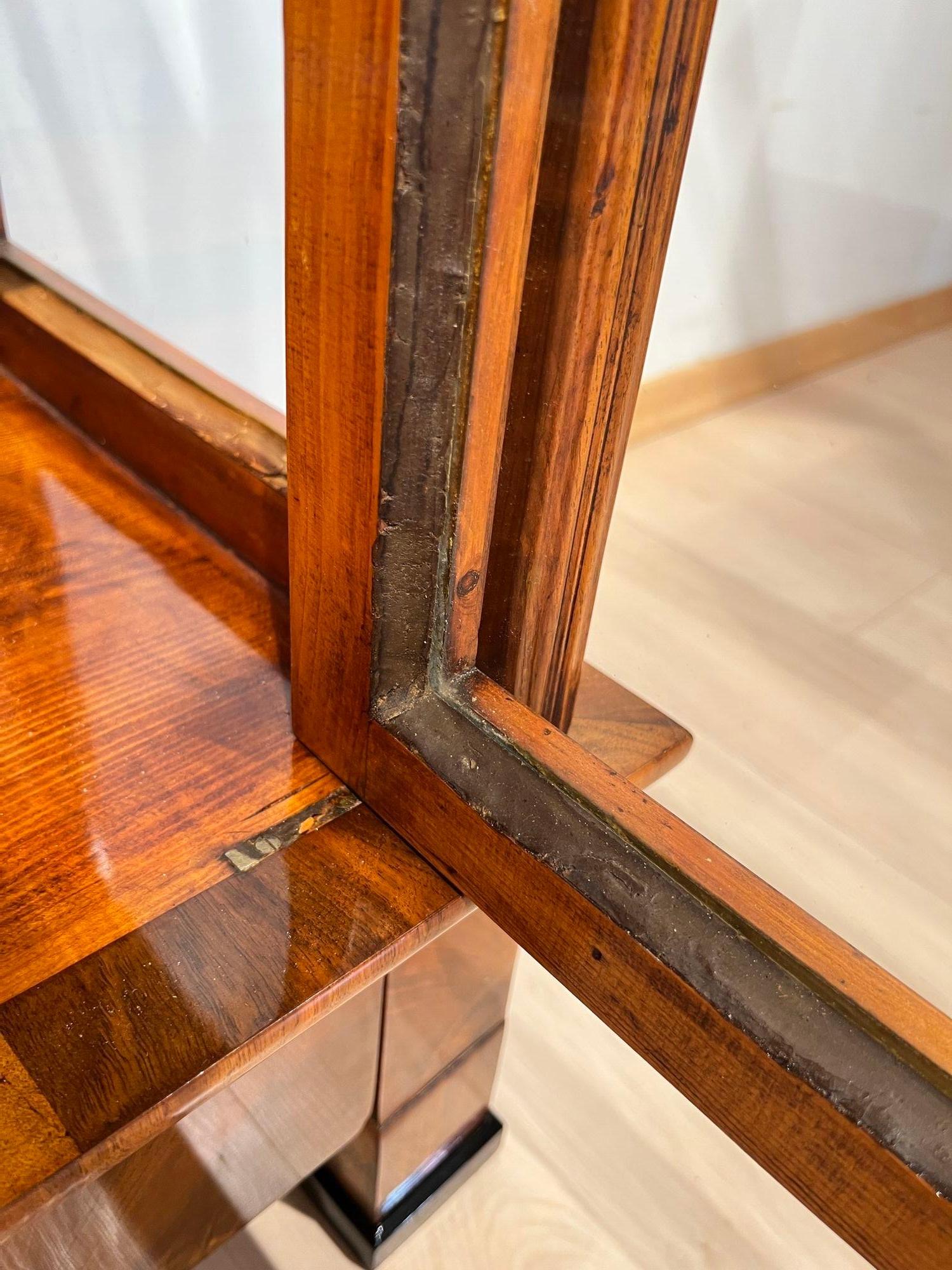 Biedermeier Display Case, Walnut, 3 Sides Glass, South Germany circa 1830 14