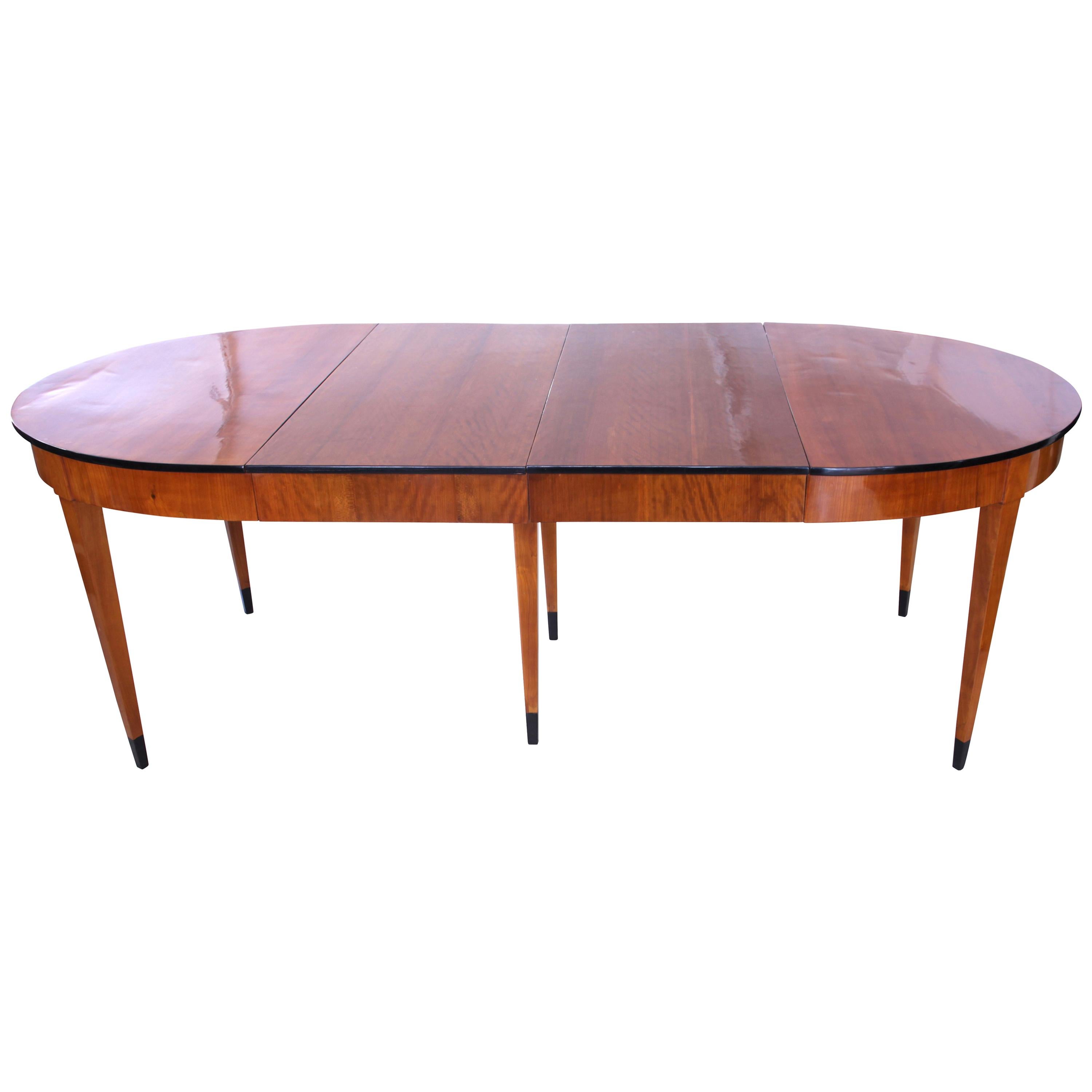 Biedermeier Expandable Table, Cherry Veneer, Southwest Germany/France circa 1820