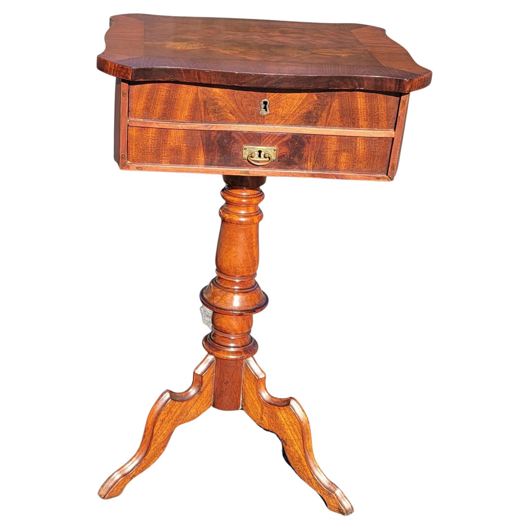 Biedermeier Flame Mahogany Pedestal 2-Drawer Side Table / Sewing Table, C. 1840 For Sale 5
