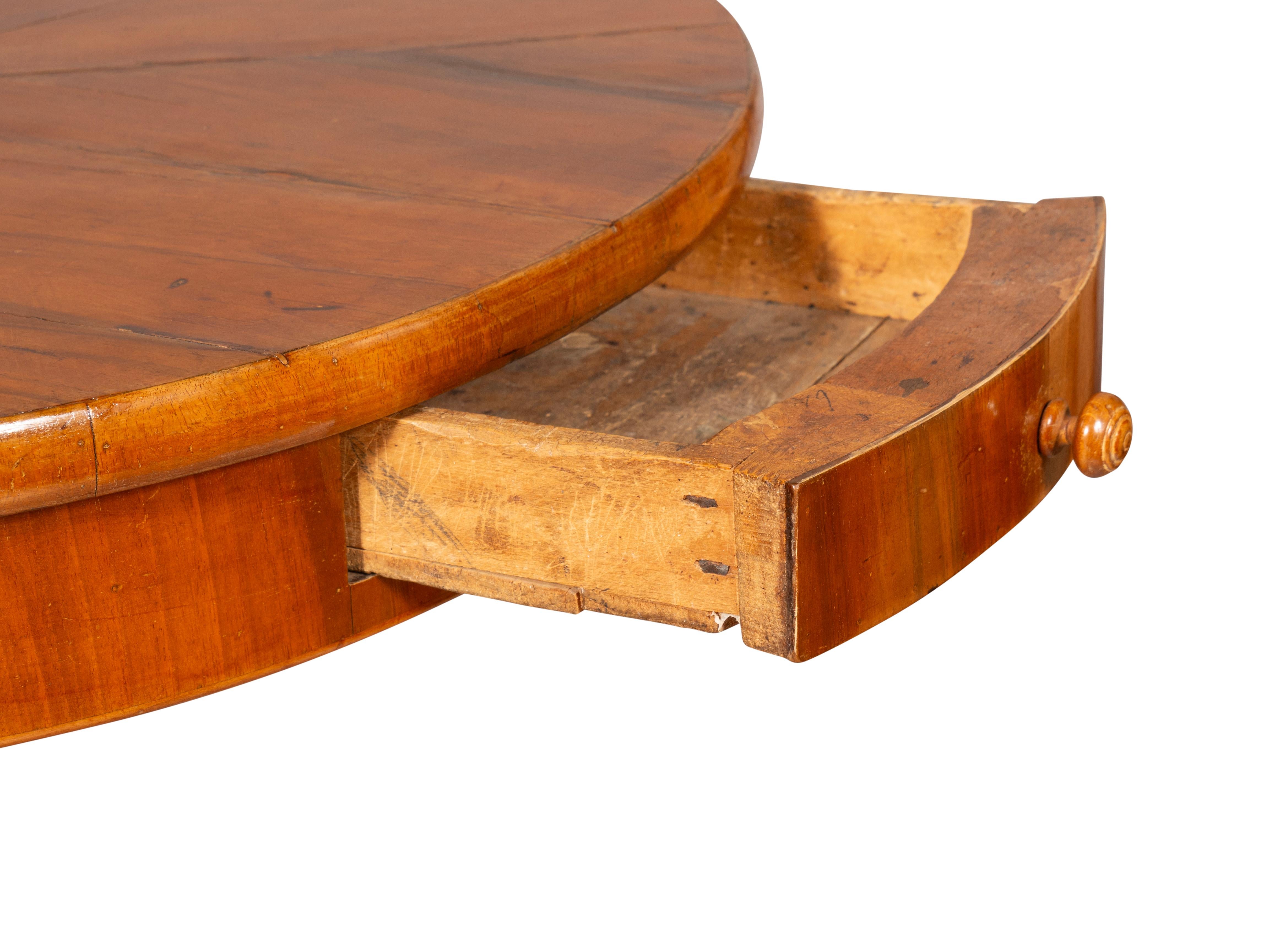 Table Biedermeier en bois fruitier en vente 1