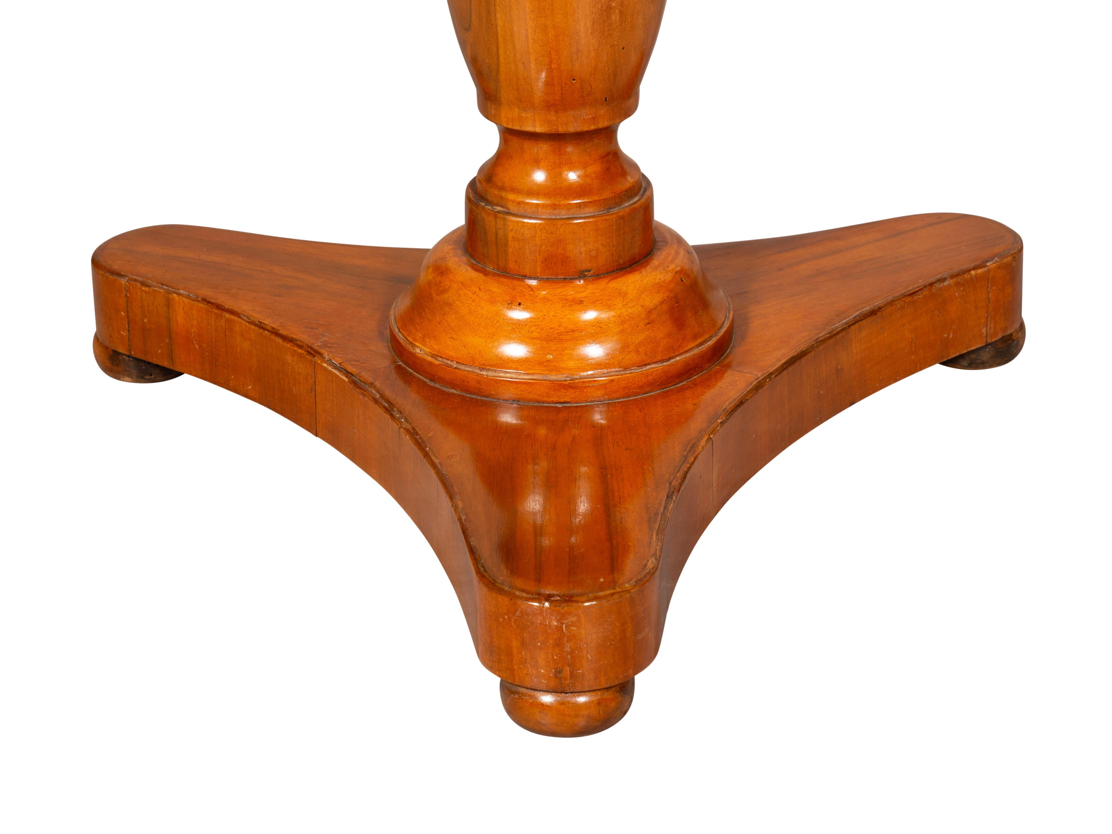 Table Biedermeier en bois fruitier en vente 2