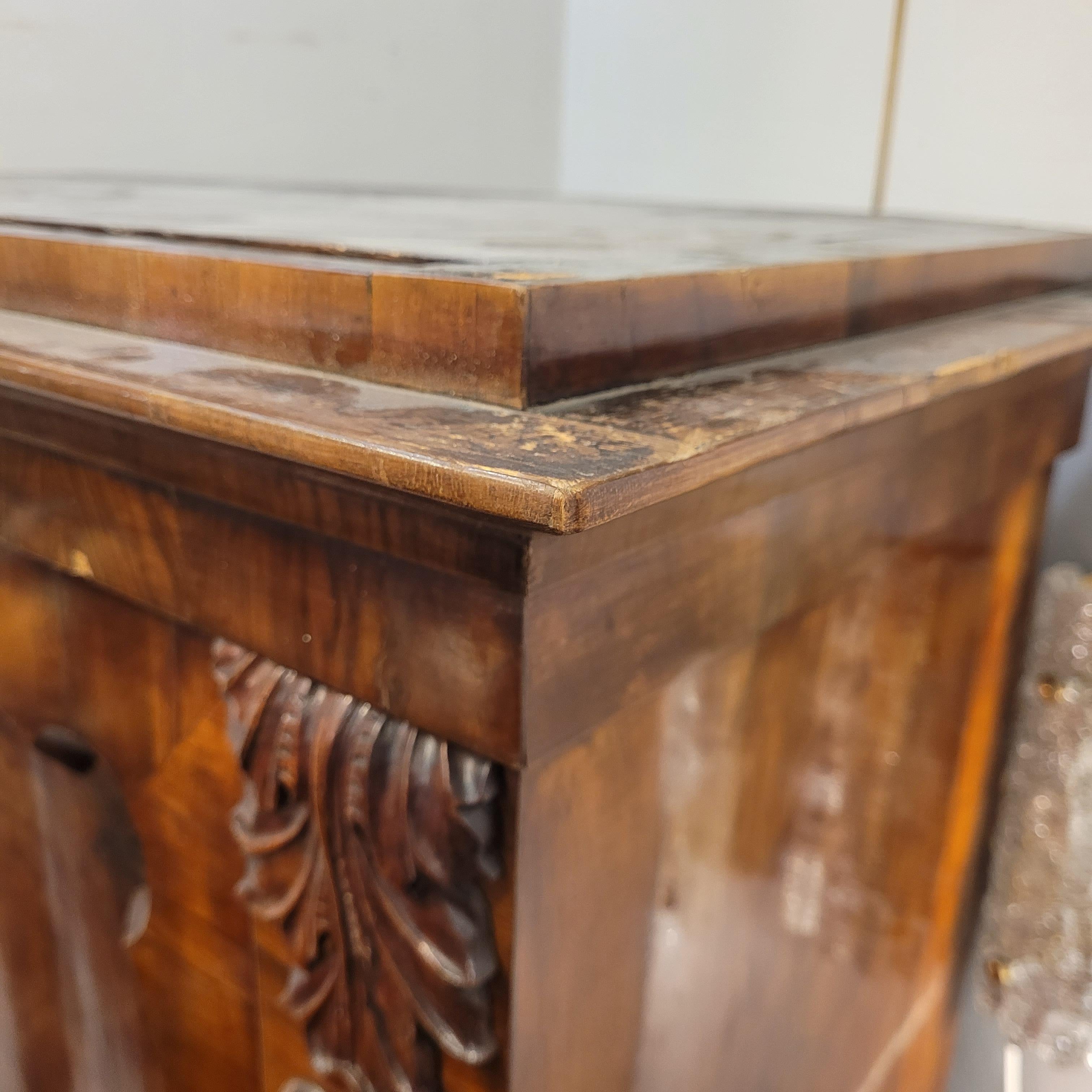 Biedermeier Deutschland  Schrank/ Kabinett, Eschenholz im Angebot 6