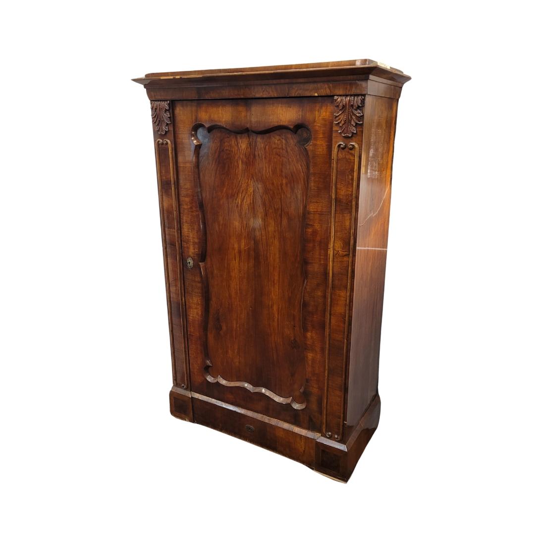 Biedermeier Deutschland  Schrank/ Kabinett, Eschenholz (Handgefertigt) im Angebot