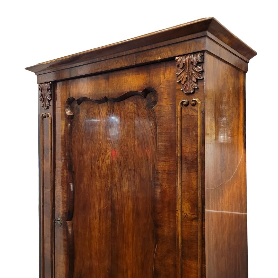 Biedermeier Deutschland  Schrank/ Kabinett, Eschenholz im Zustand „Gut“ im Angebot in Valladolid, ES