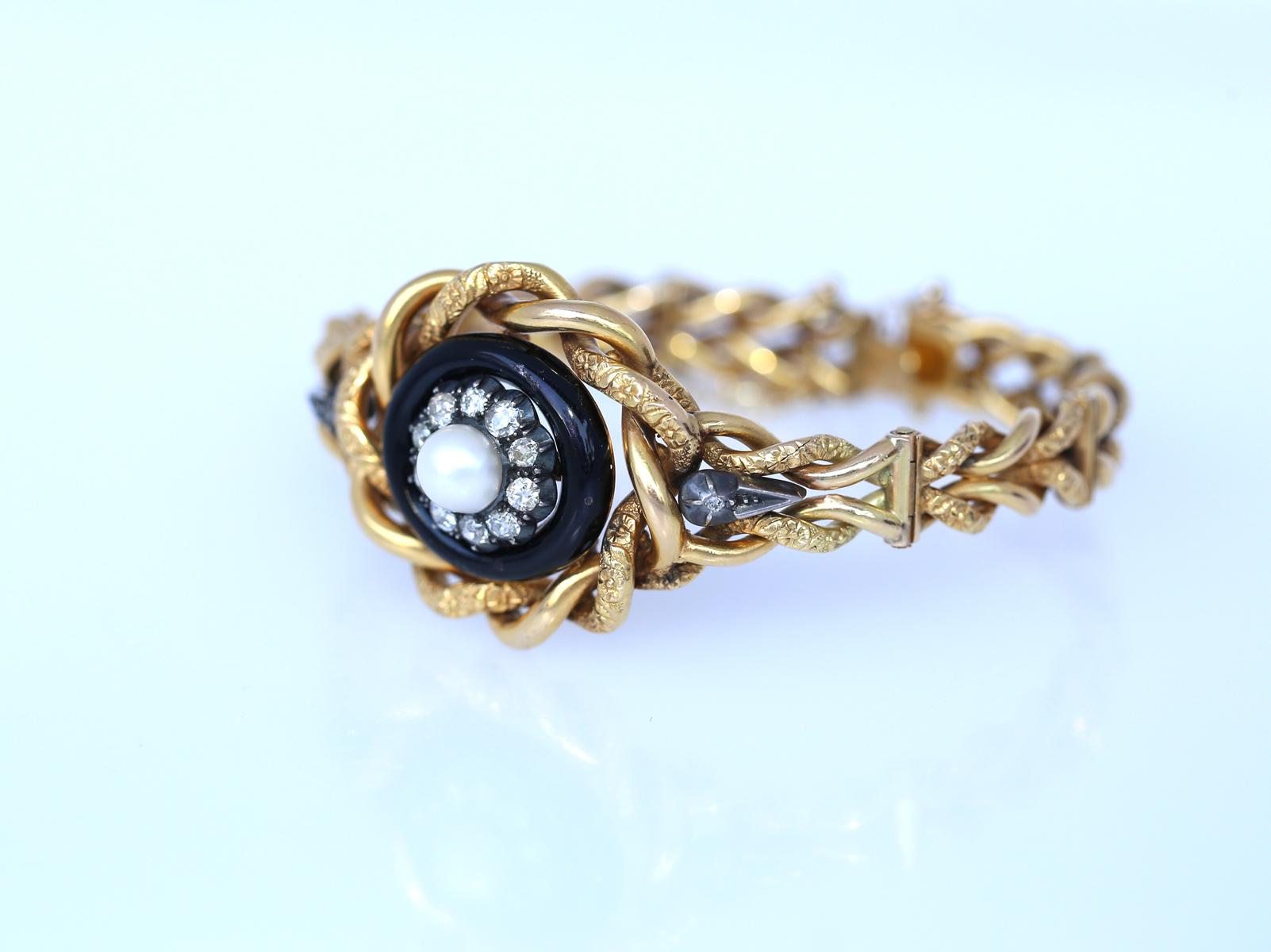 Biedermeier Gold Enamel Pearl Diamonds Bracelet, 1840 For Sale 4