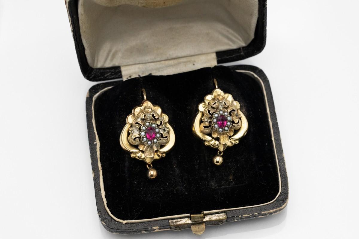 Orecchini pendenti in oro Biedermeier, Austria-Ungheria, fine del XIX secolo. In condizioni buone in vendita a Chorzów, PL