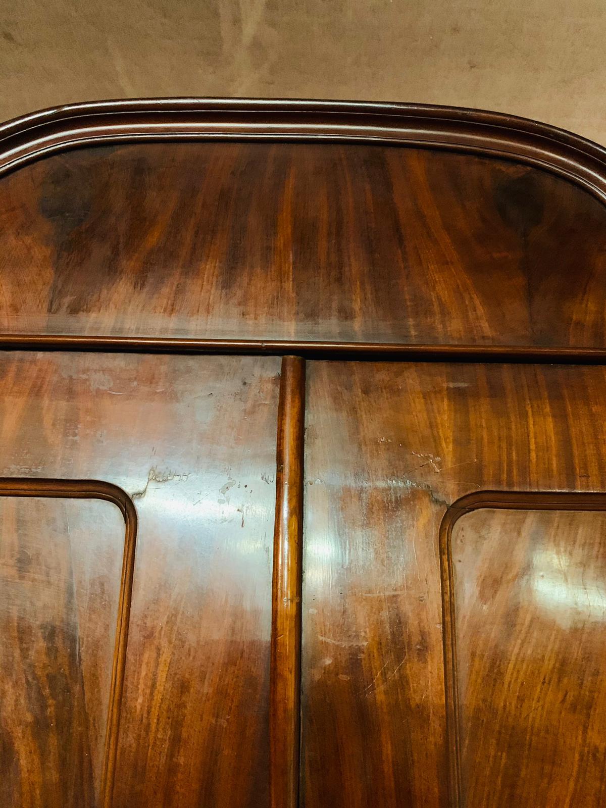 Antico armadio da sala Biedermeier / Guardaroba Intorno al 1860 Impiallacciatura di mogano 4