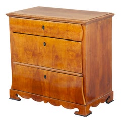 Biedermeier Honey Toned Maple Chest of Drawers