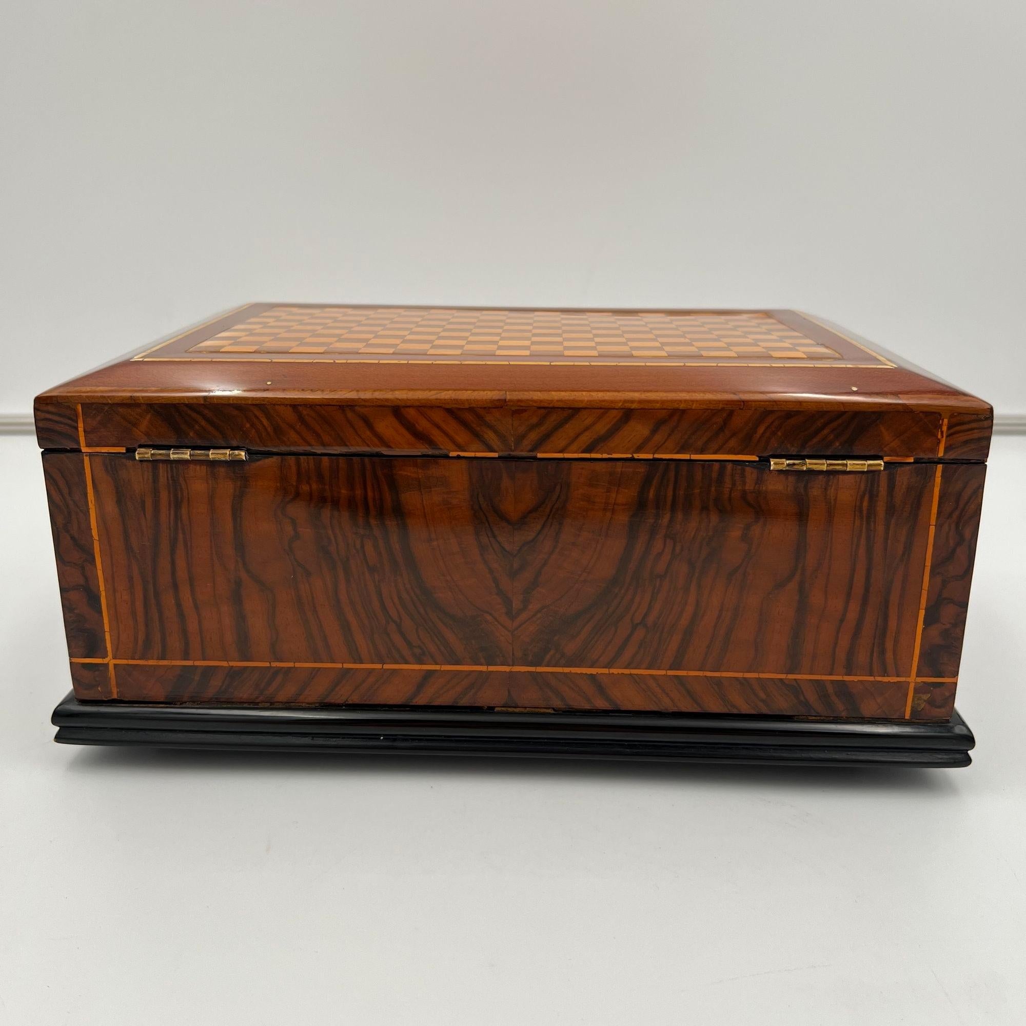 Joyero Biedermeier, Nogal, Caoba, Arce, Sur de Alemania circa 1830 en venta 5