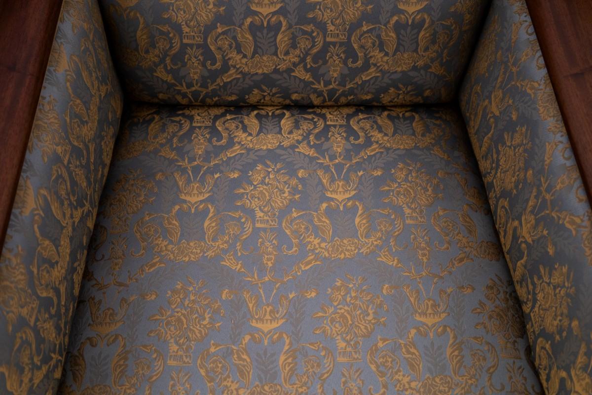 Biedermeier living room set, Northern Europe, circa 1880. For Sale 6