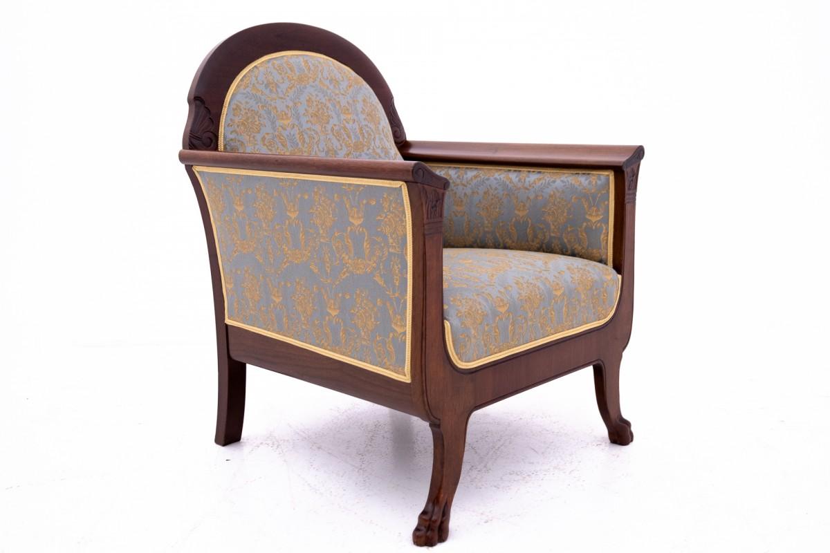 Biedermeier living room set, Northern Europe, circa 1880. For Sale 7