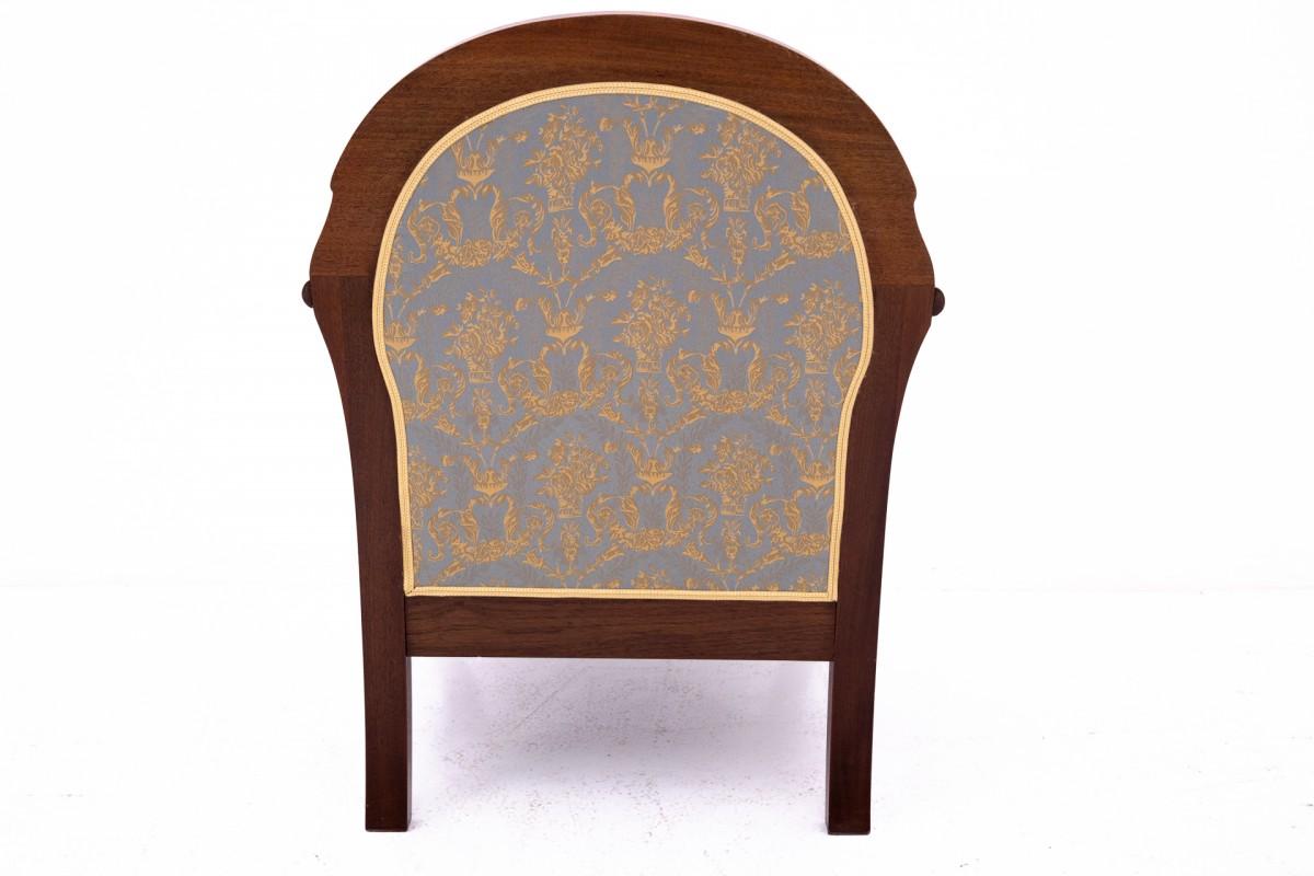 Biedermeier living room set, Northern Europe, circa 1880. For Sale 8