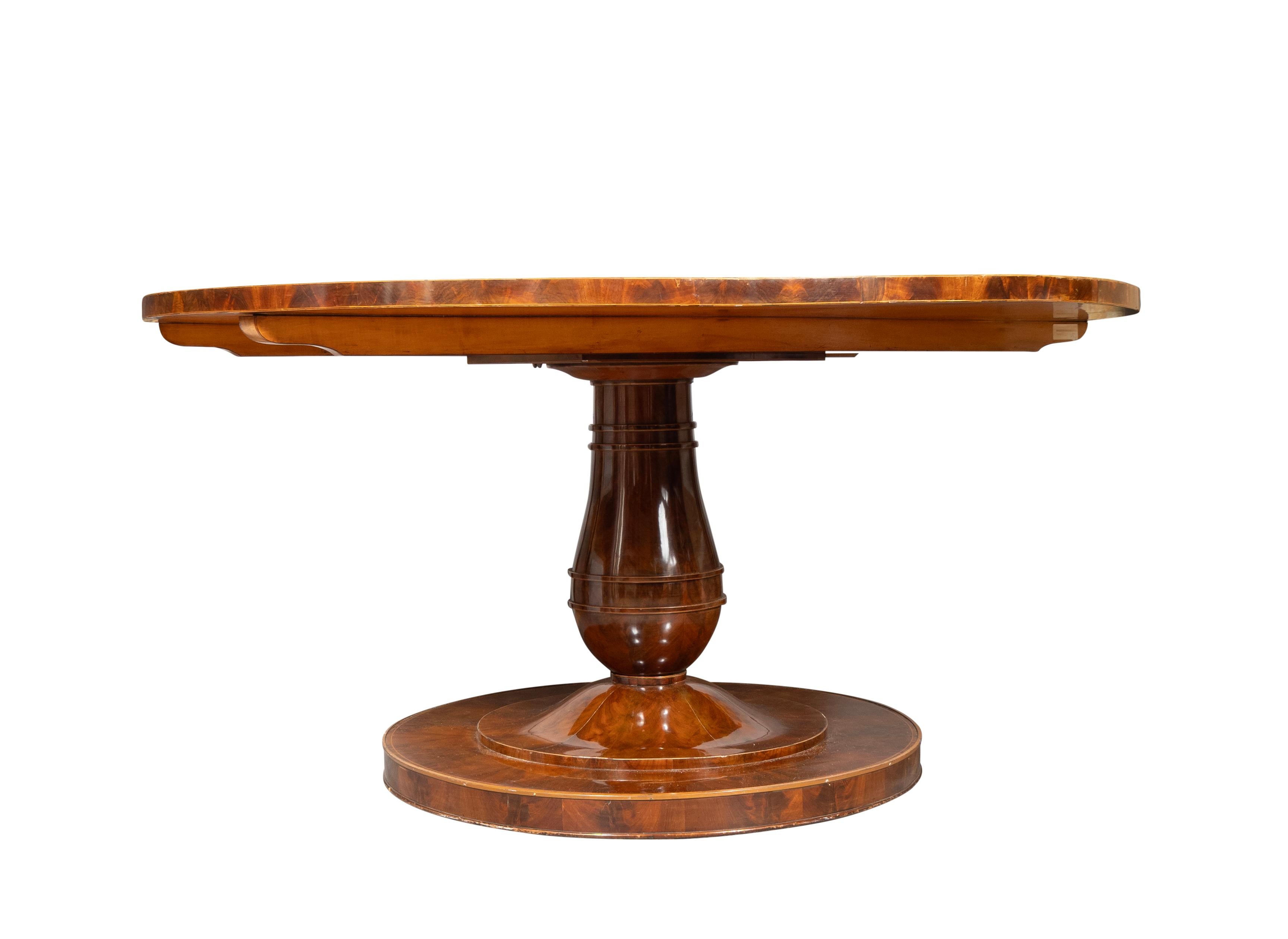Austrian Biedermeier Mahogany And Satinwood Center Table For Sale