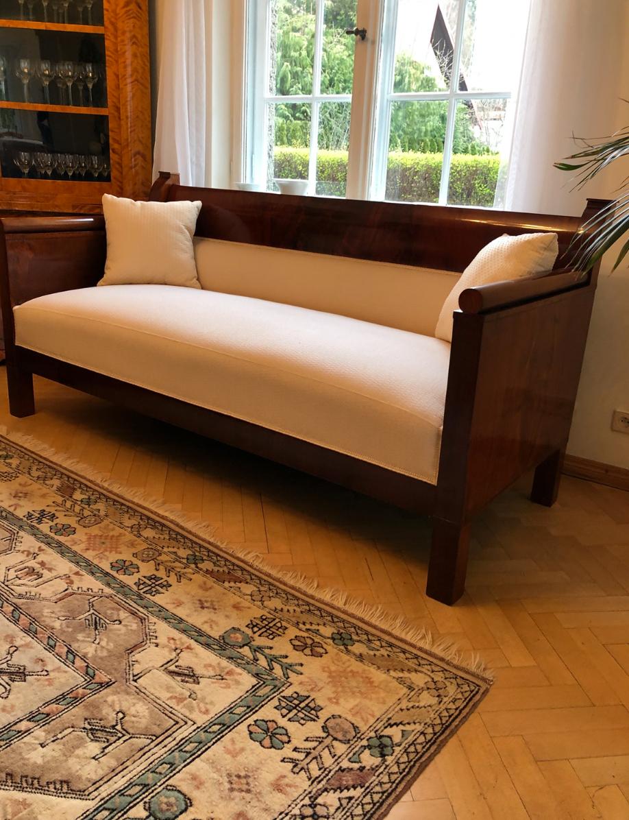 Biedermeier Mahogany Couch, from the First Half of the 19th Century In Good Condition In GDYNIA, 22