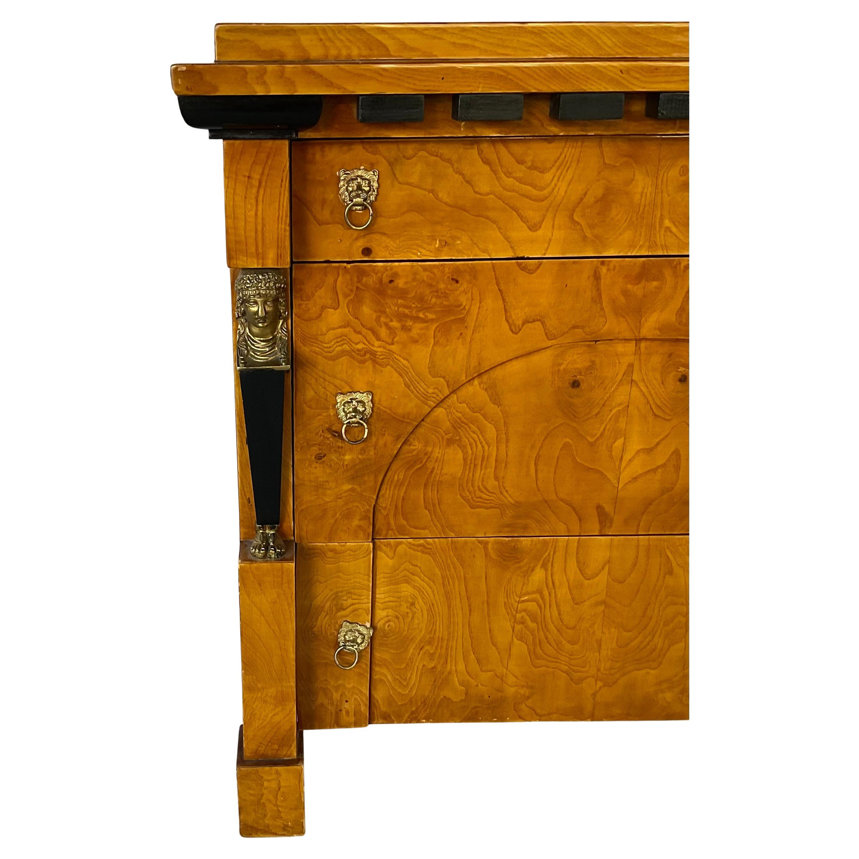 XX secolo Cassettiera neoclassica Biedermeier in vendita