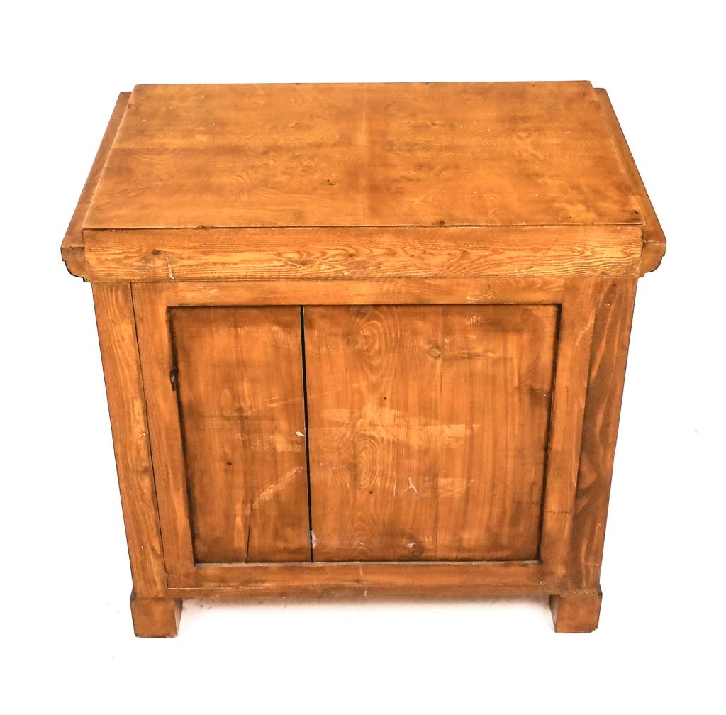 Cassettiera neoclassica Biedermeier in vendita 1