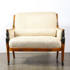 Canapé néoclassique Biedermeier avec dossier en forme de volute et pieds en sabre