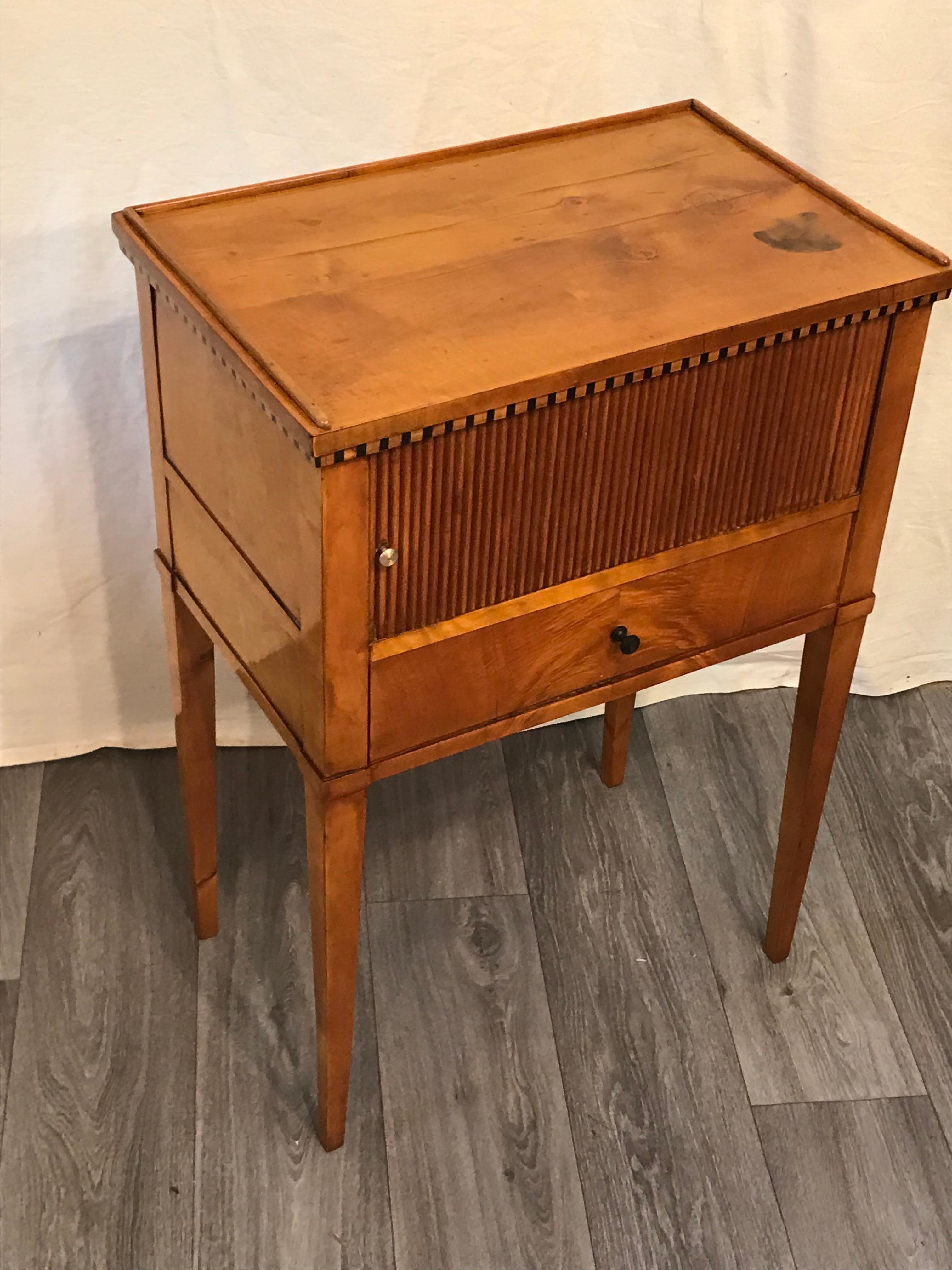 Biedermeier Night Stand or Small Cabinet, South Germany 1815-20 In Good Condition For Sale In Belmont, MA