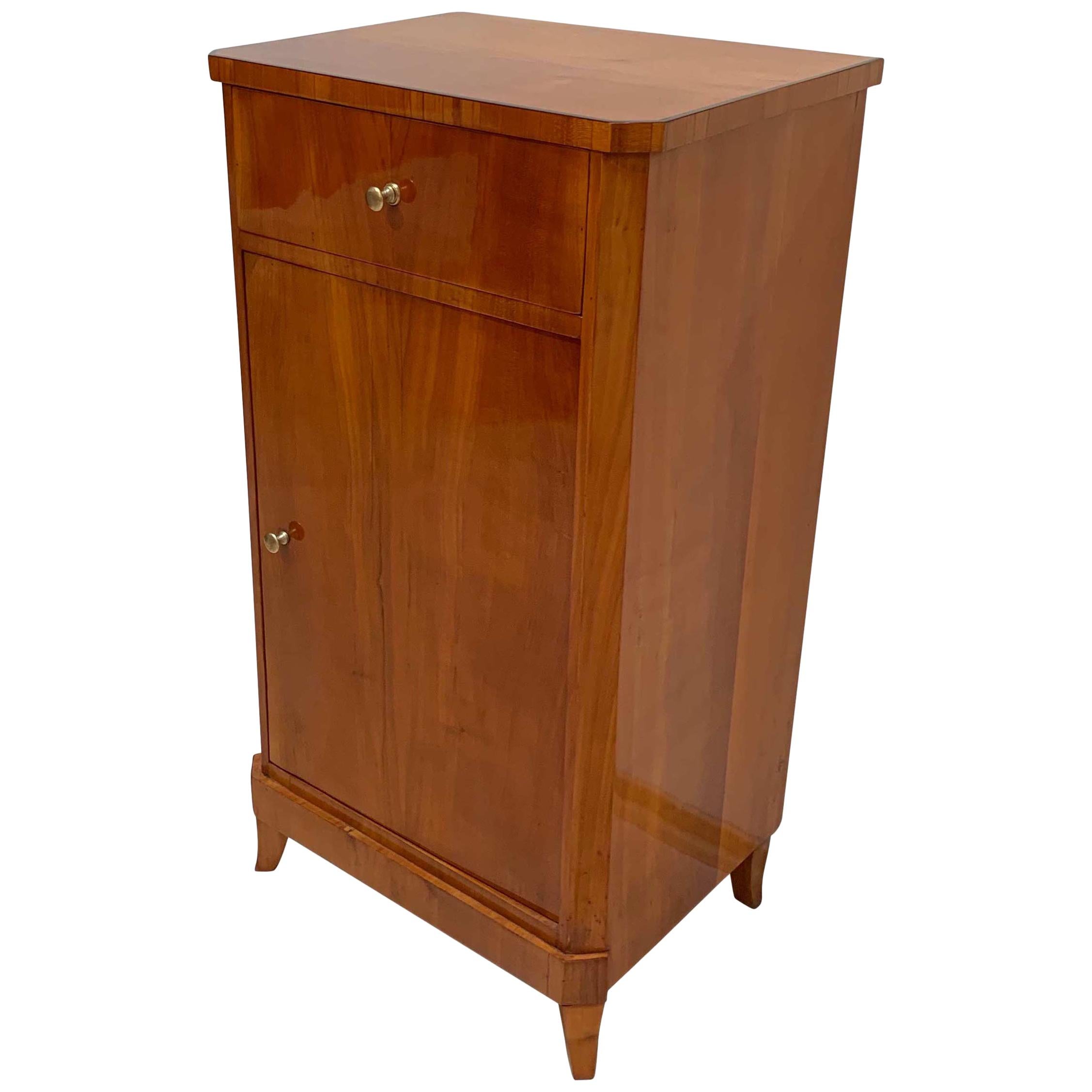 Biedermeier Nightstand / Bedside Table, Cherry Veneer, South Germany, circa 1820