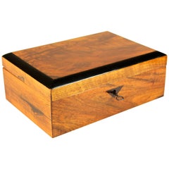 Biedermeier Nut Wood Box Early 19th Century, Austria, circa 1835