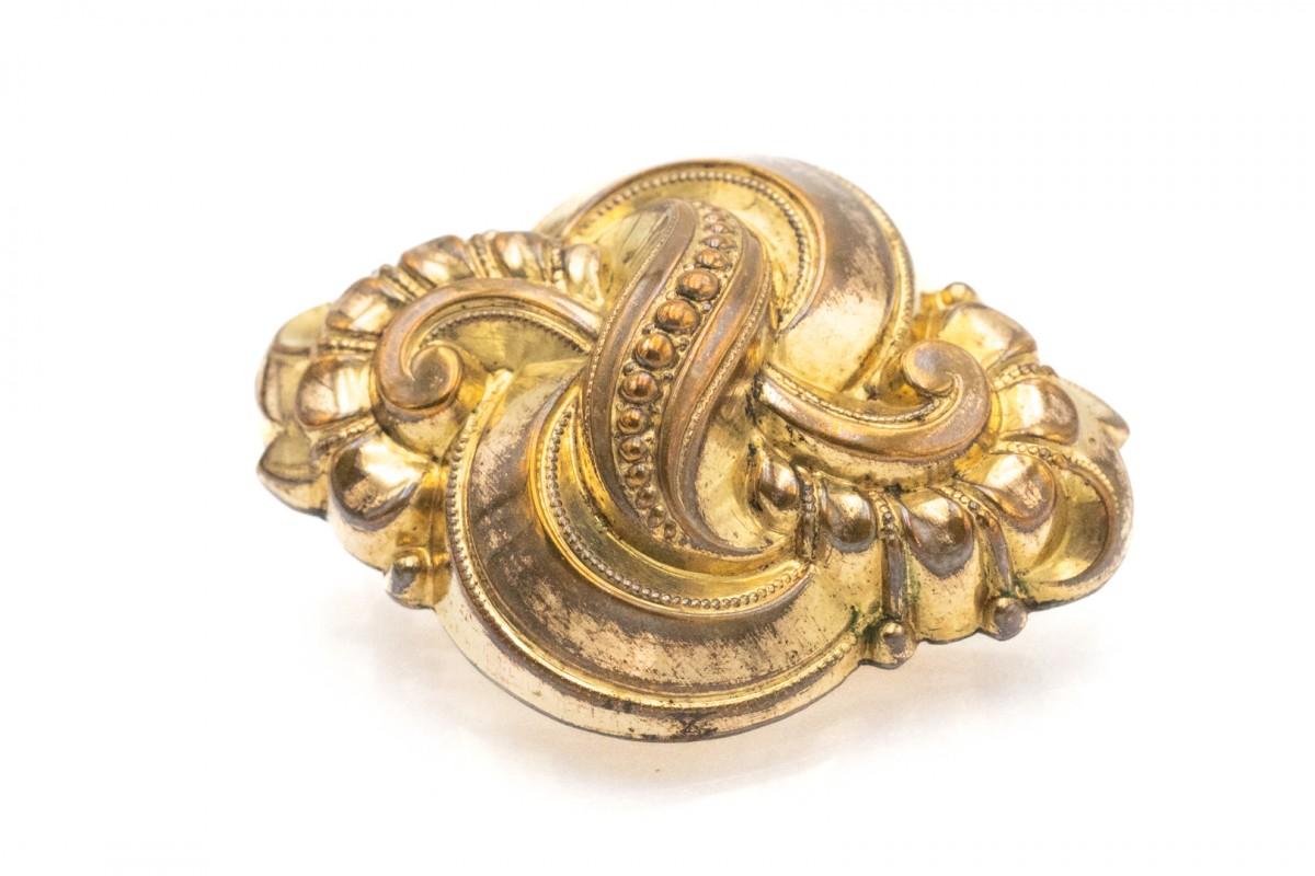 Victorian Biedermeier Old gold brooch from the end of the 19th century. For Sale