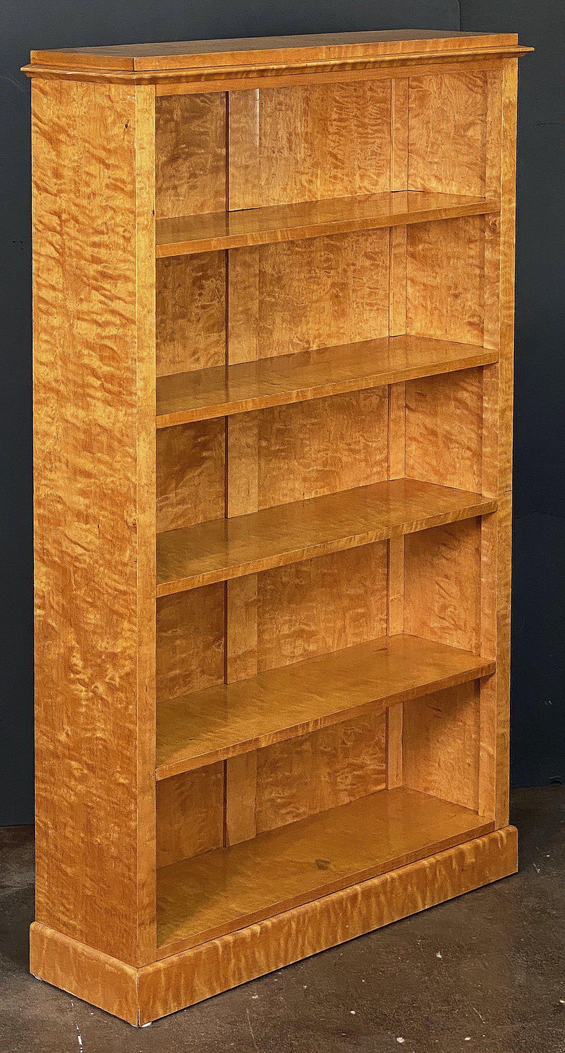 Biedermeier Open Bookcase or Shelves of Curly Maple For Sale 4