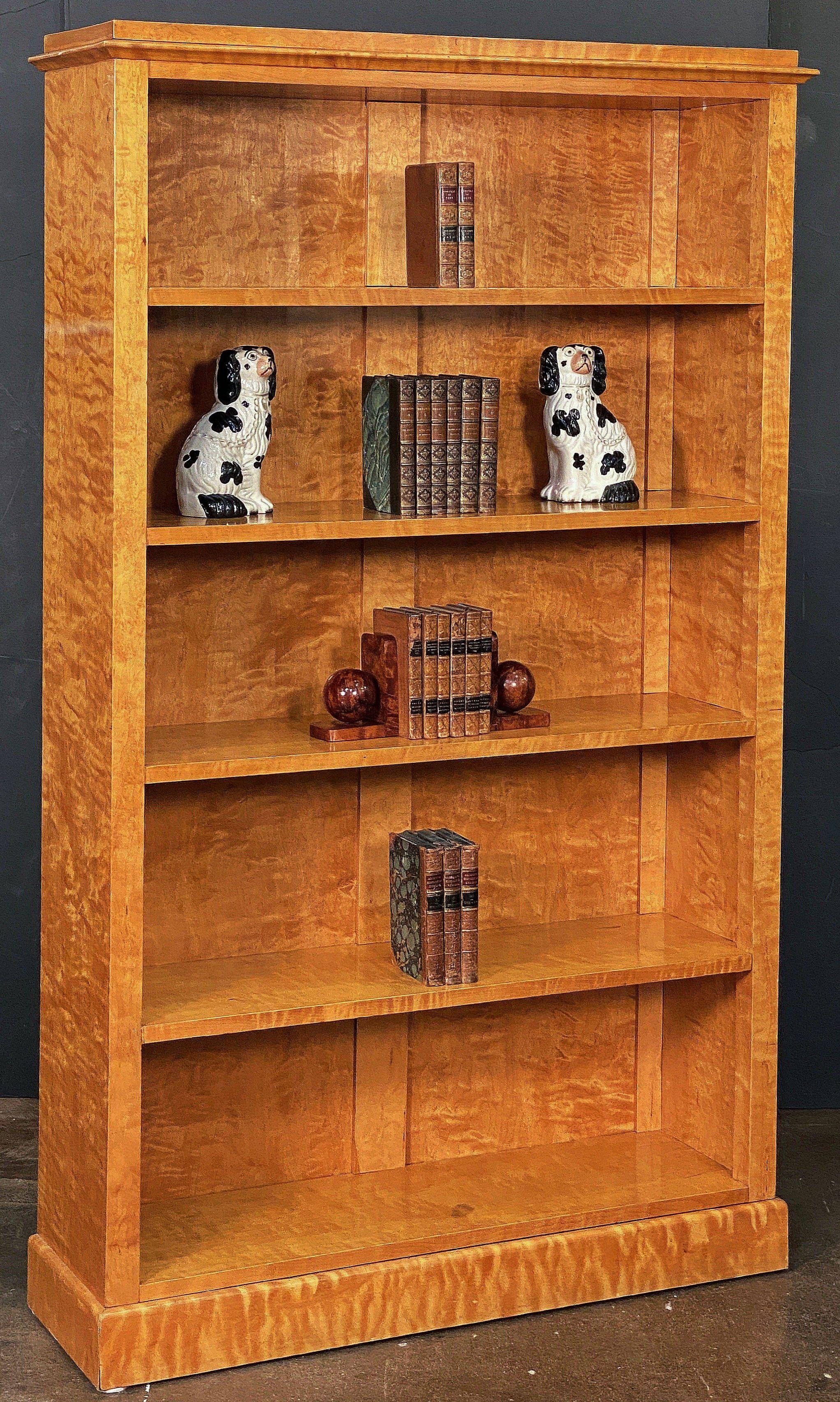 Biedermeier Open Bookcase or Shelves of Curly Maple For Sale 3