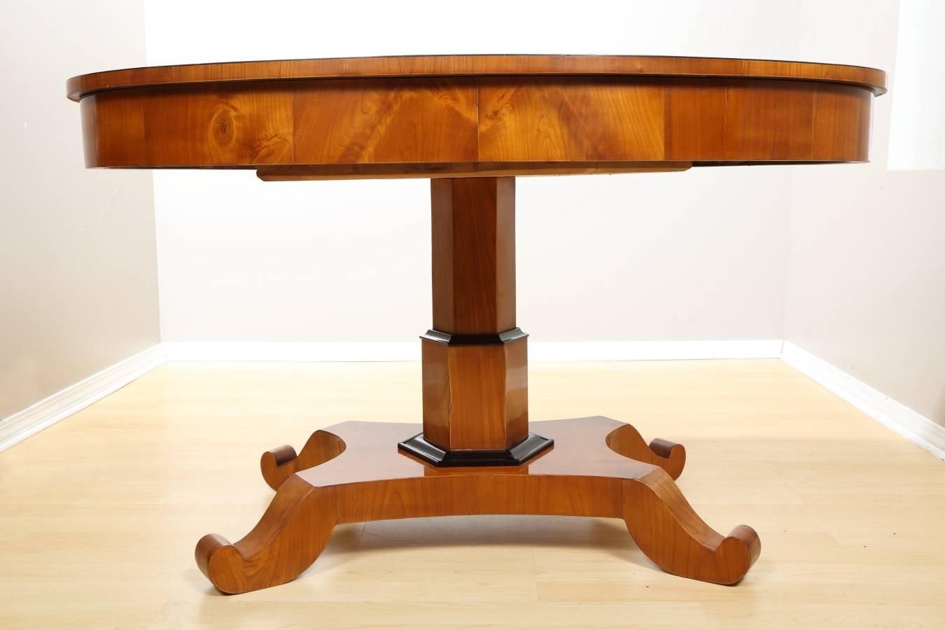 German Biedermeier Oval Salon Table, circa 1820 For Sale