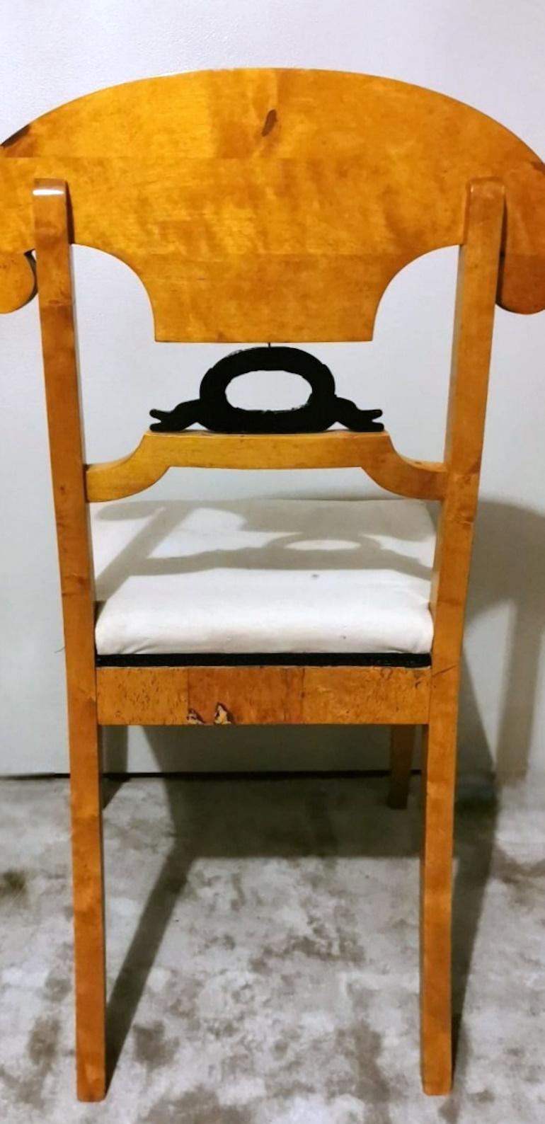 Paire de chaises autrichiennes Biedermeier style Joseph Danhauser en vente 9