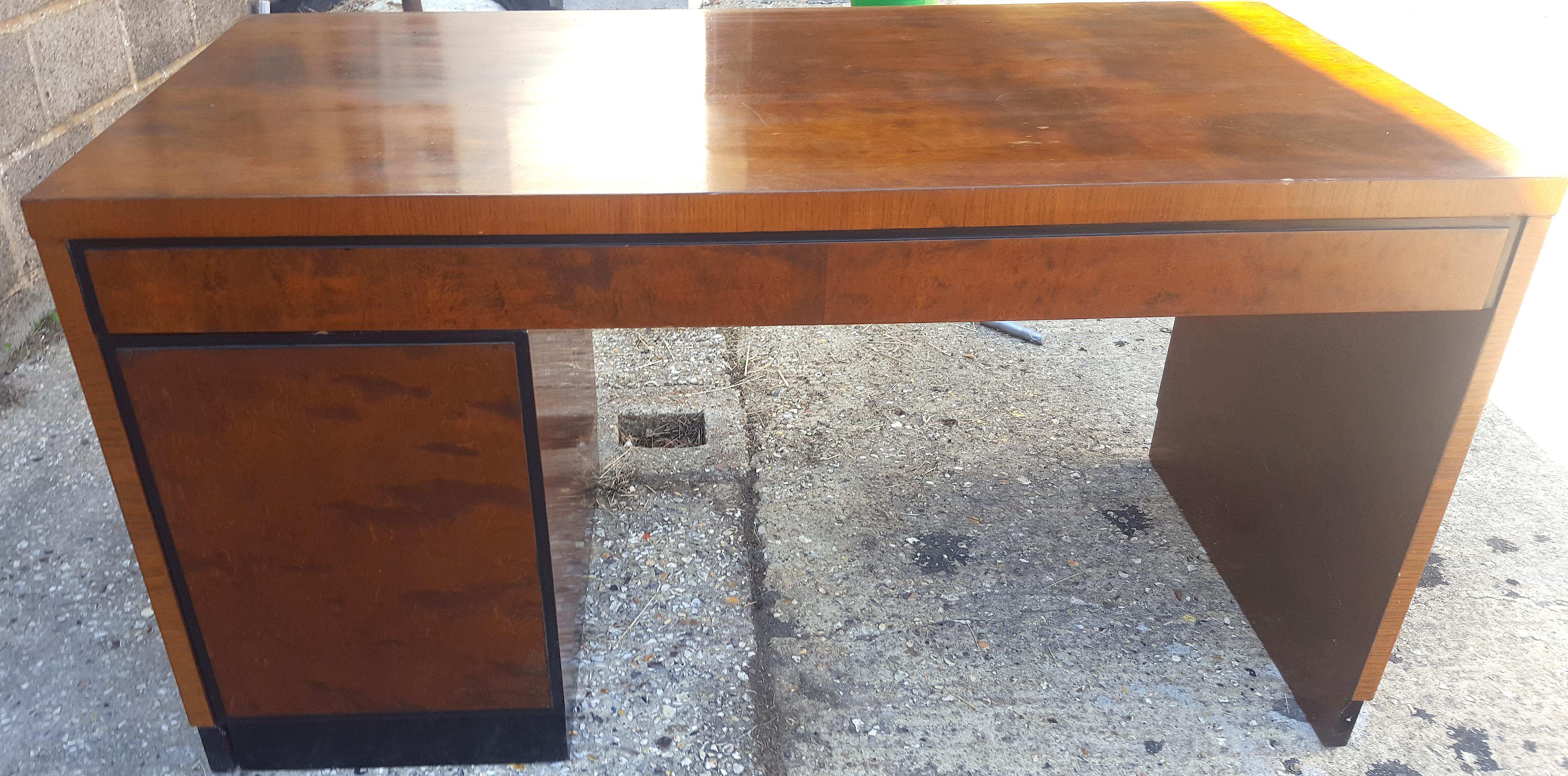 Biedermeier Partners Pedestal Desk Ormolu Style Detail, Early 20th Century In Good Condition In LONDON, GB