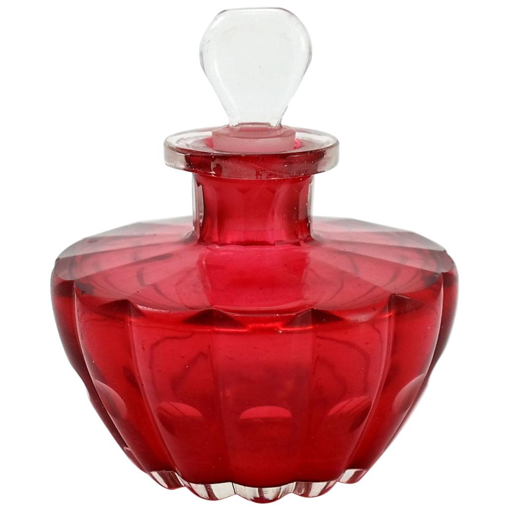 Vintage Perfume Bottles 270 For Sale on 1stDibs